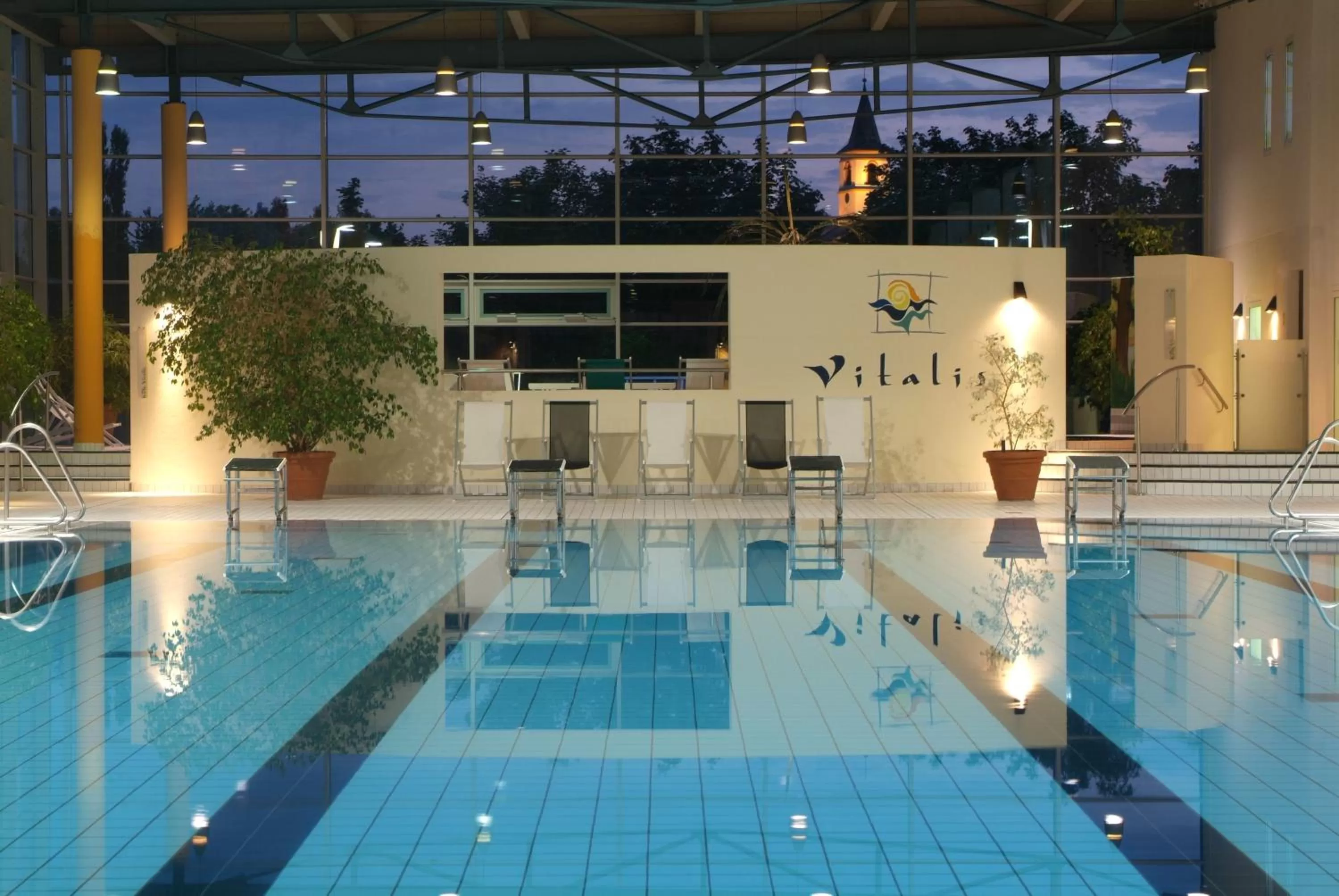 Swimming pool in Parkhotel Weiskirchen