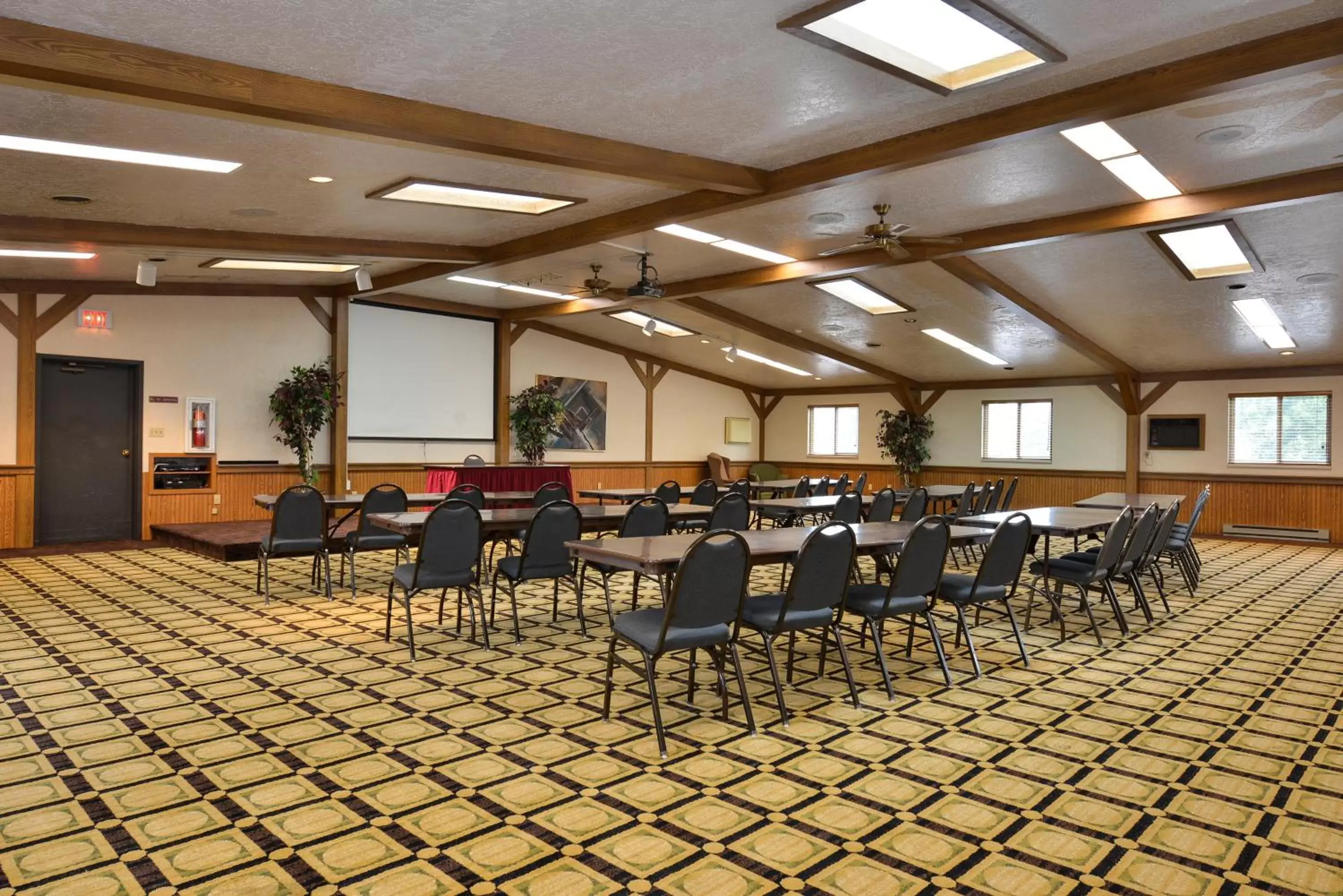 Meeting/conference room in Motel 6 Minot, ND