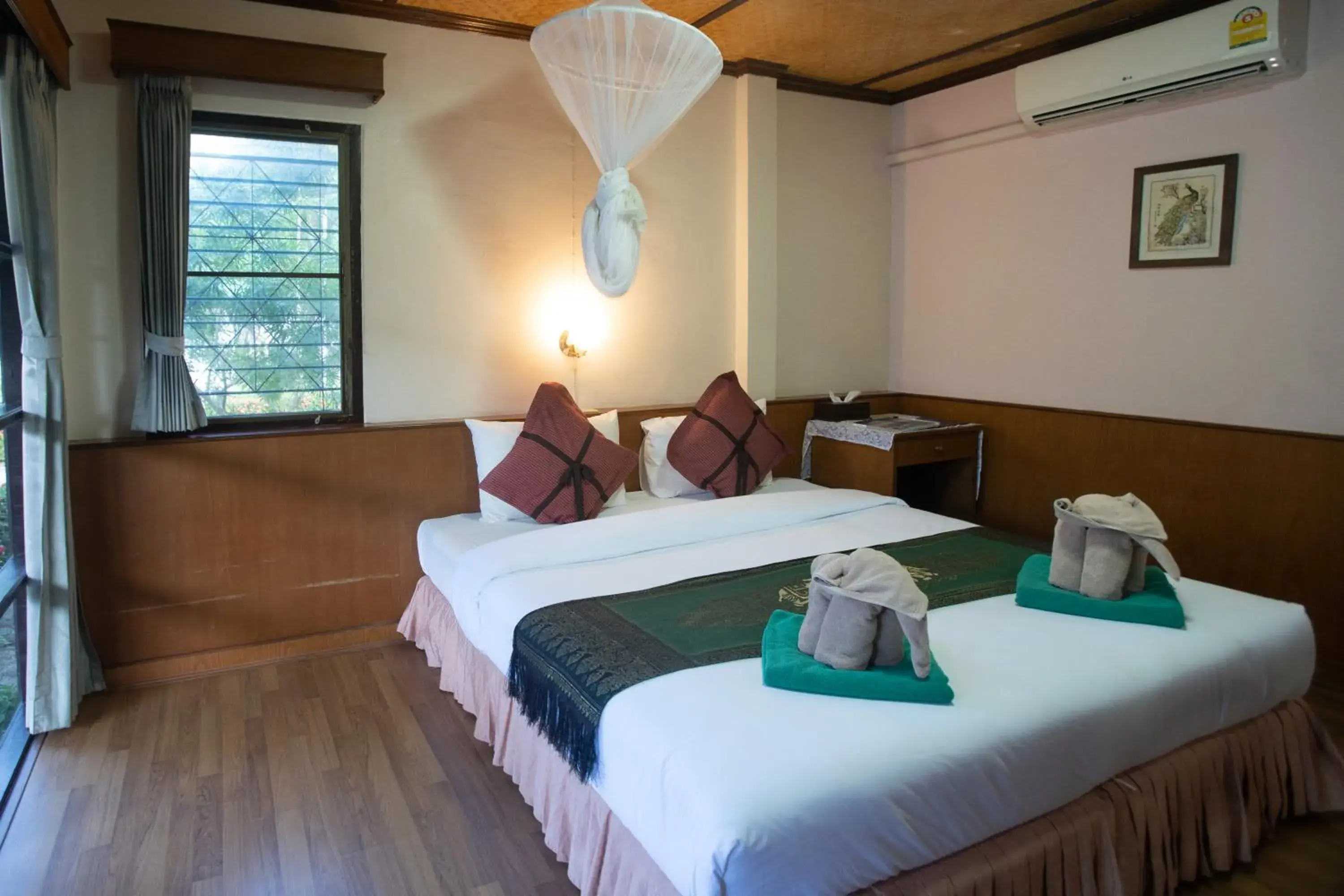 Bed in Southern Lanta Resort - SHA Extra Plus