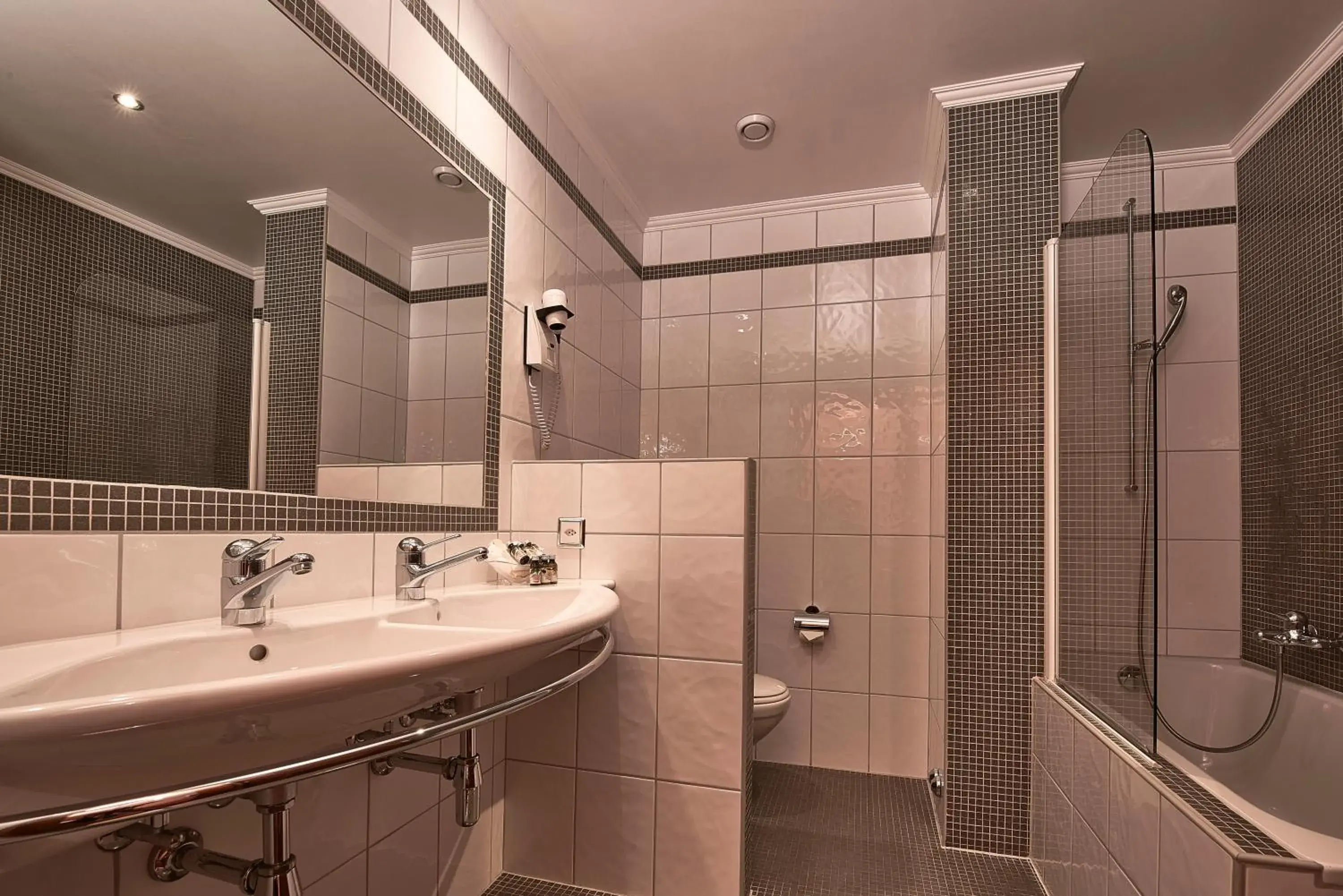 Bathroom in Hotel d'Allèves