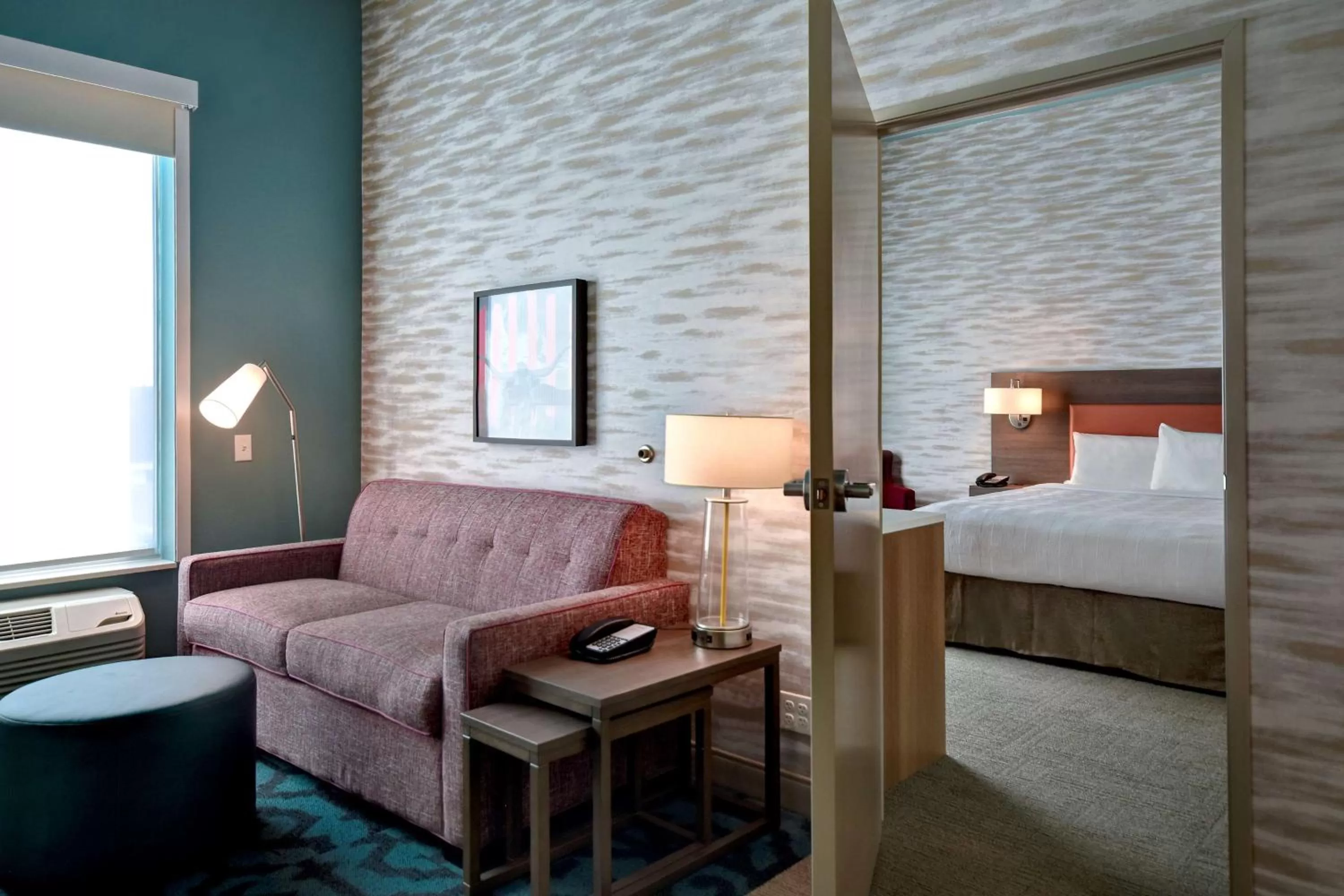 Living room, Bed in Home2 Suites By Hilton Odessa