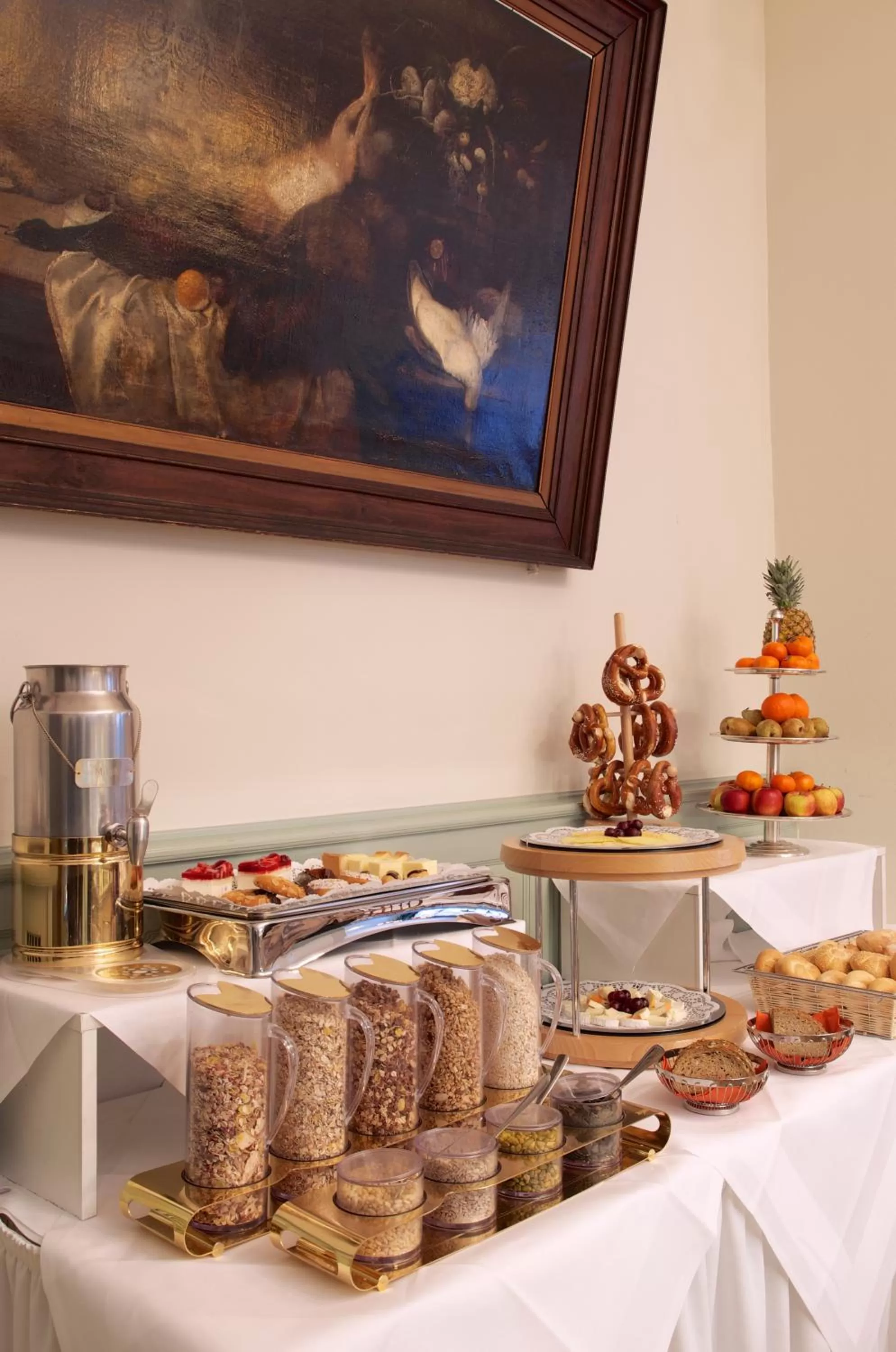 Restaurant/places to eat in Hotel Schlicker