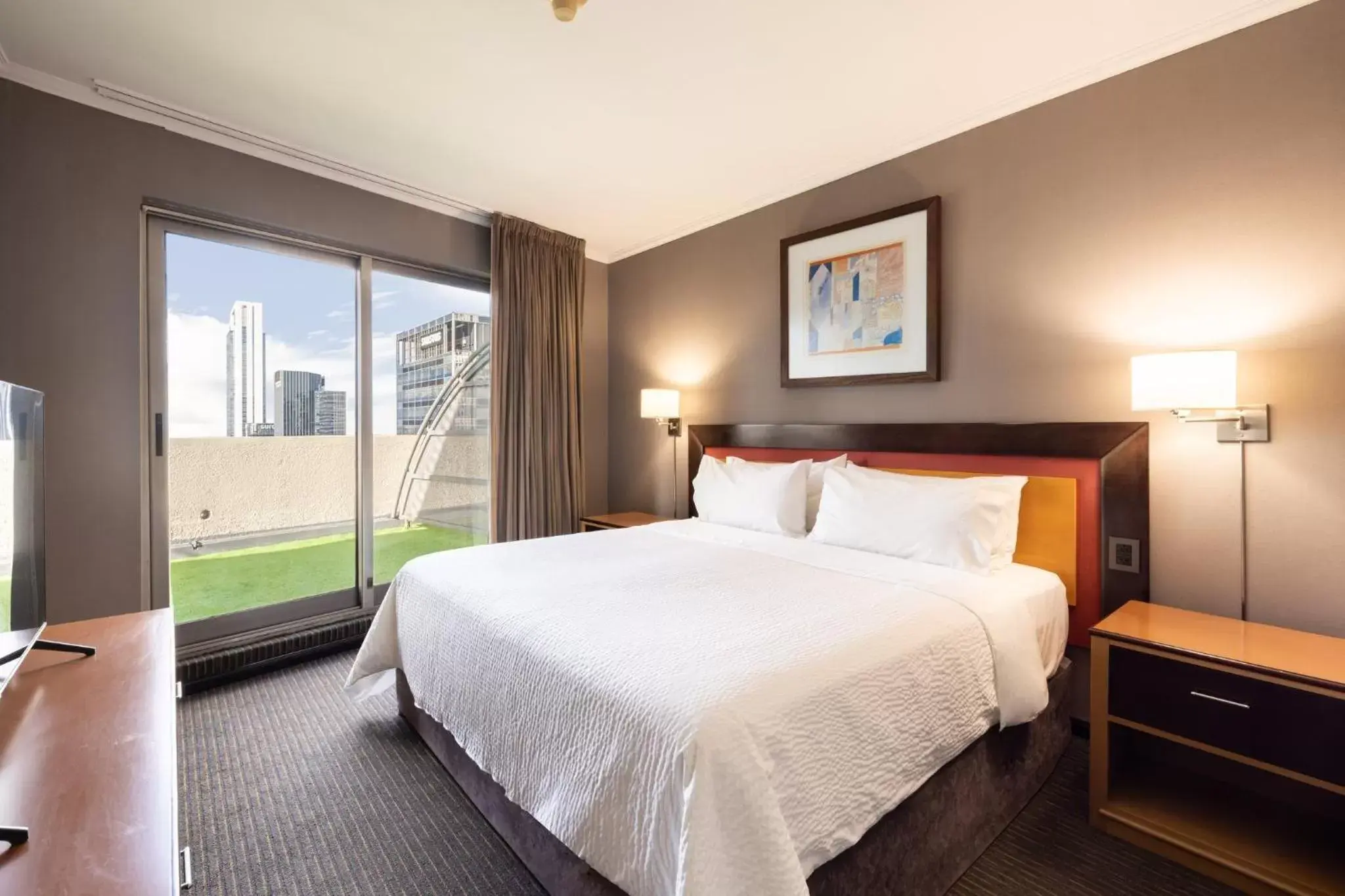 Photo of the whole room, Bed in Holiday Inn Express Puerto Madero, an IHG Hotel