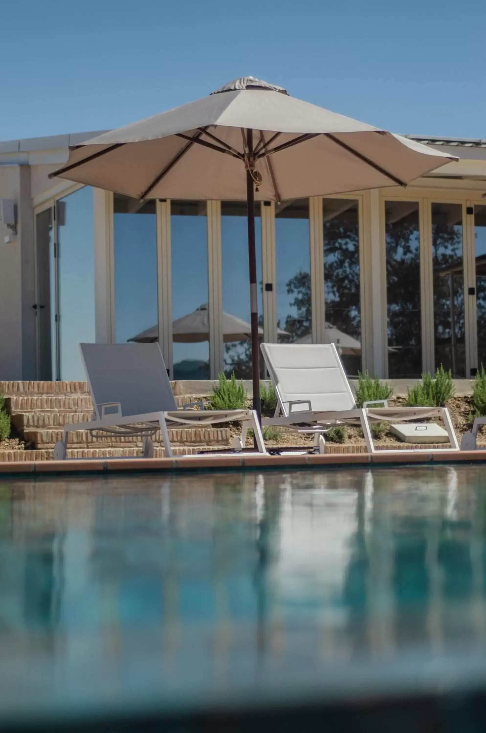 Natural landscape, Swimming Pool in La Dehesa de Don Pedro