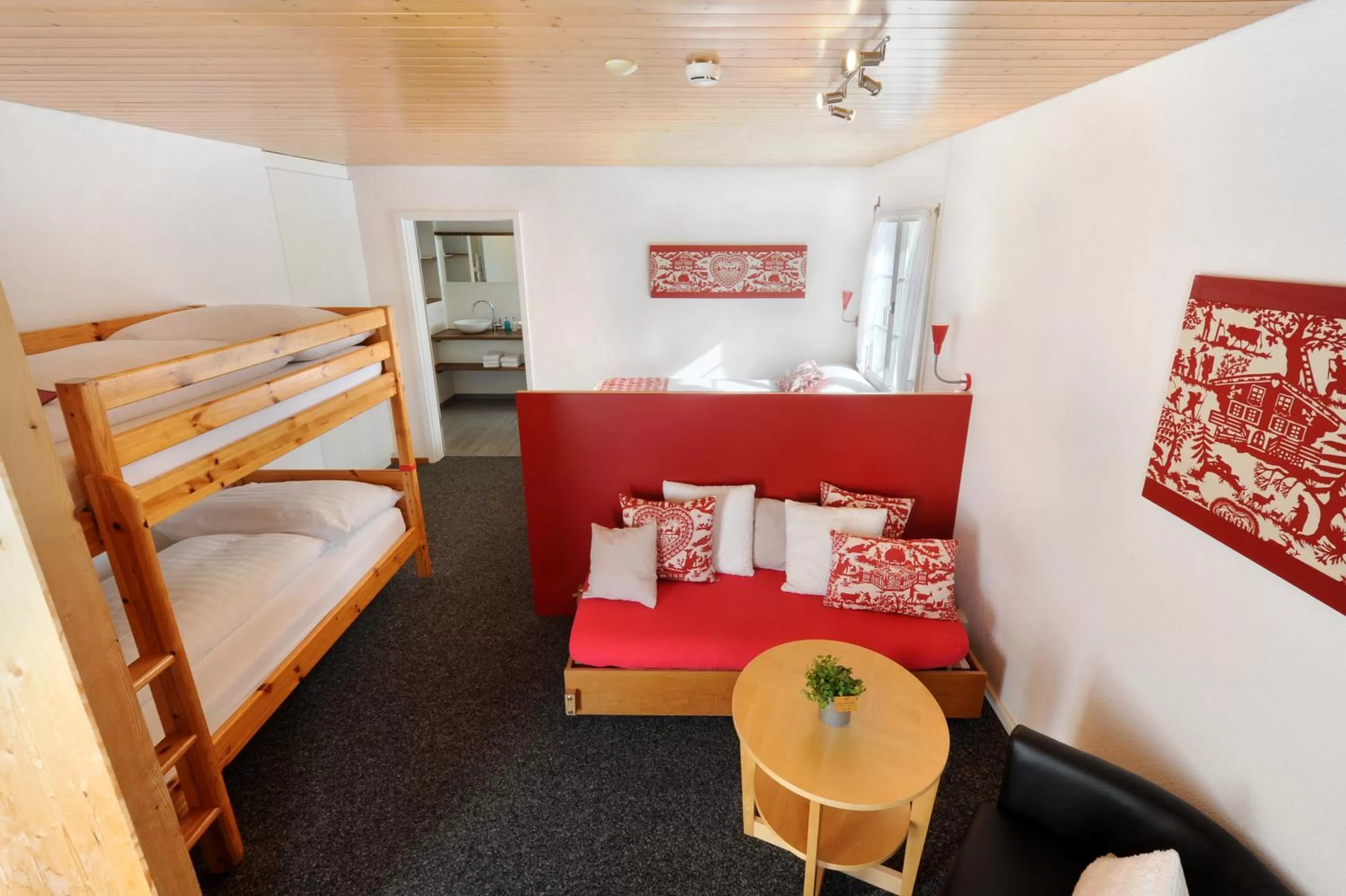 Photo of the whole room, Bed in Alpinhotel Bort