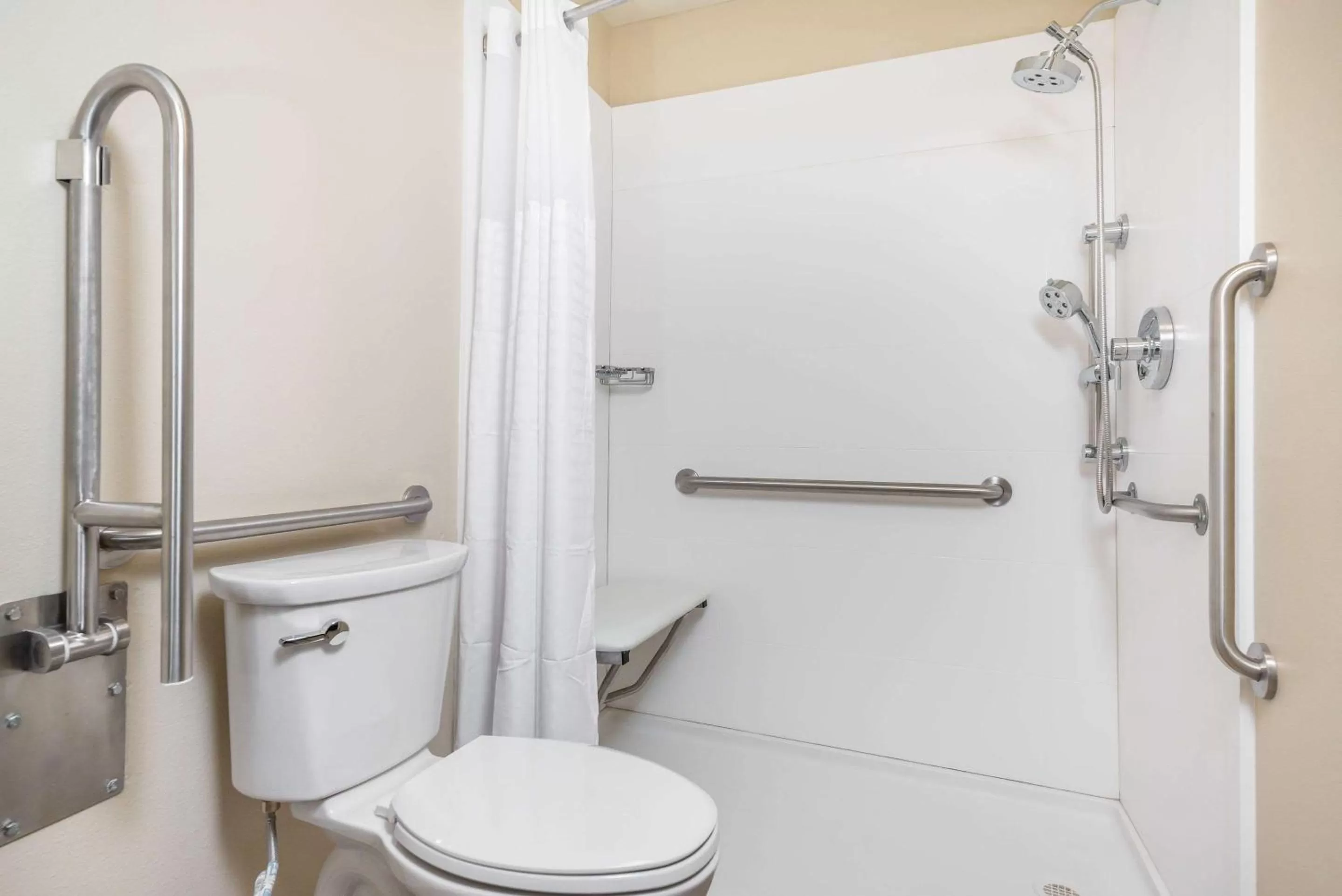 Bathroom in Comfort Inn Tonopah