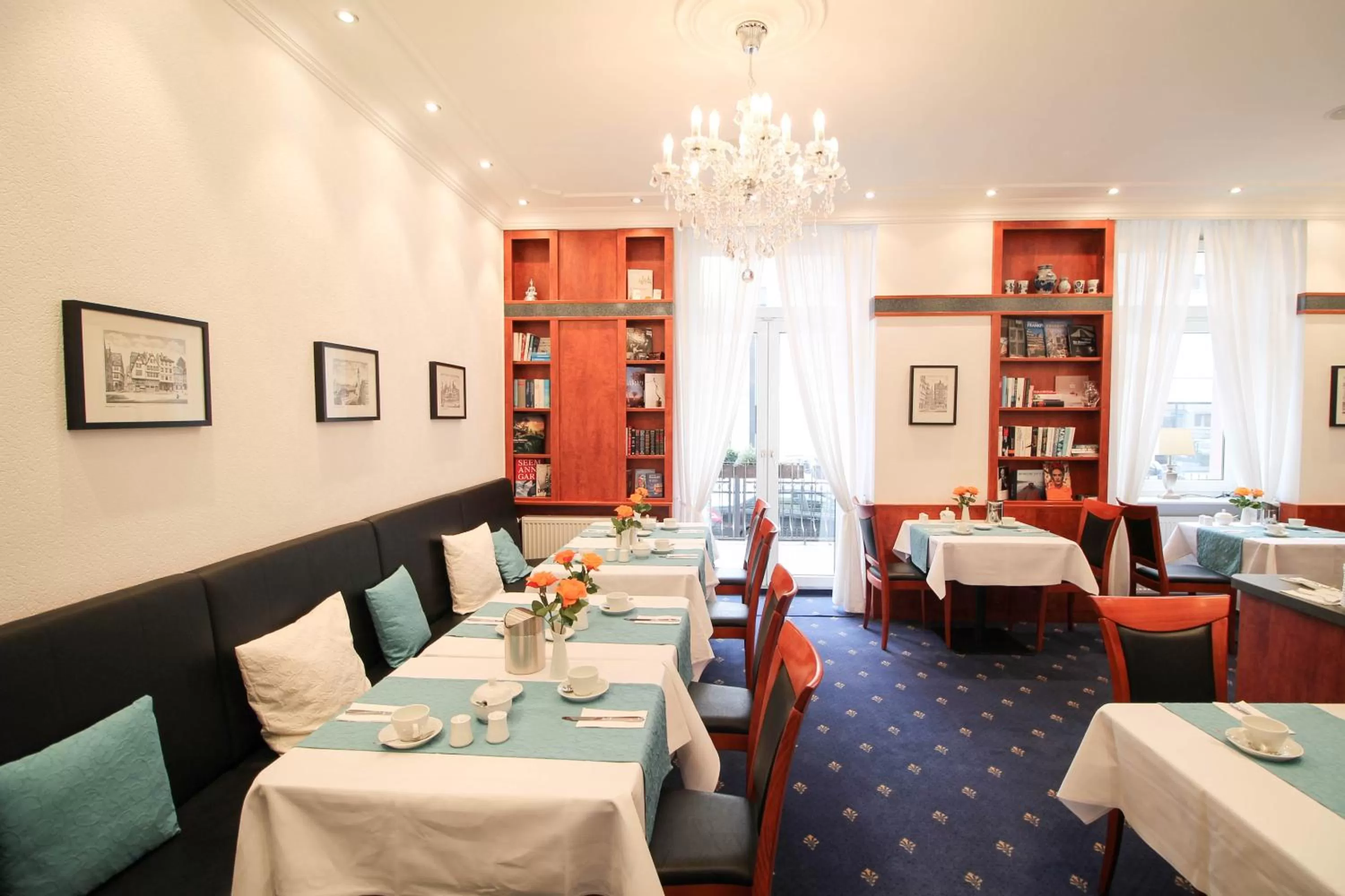 Restaurant/places to eat in Hotel West an der Bockenheimer Warte