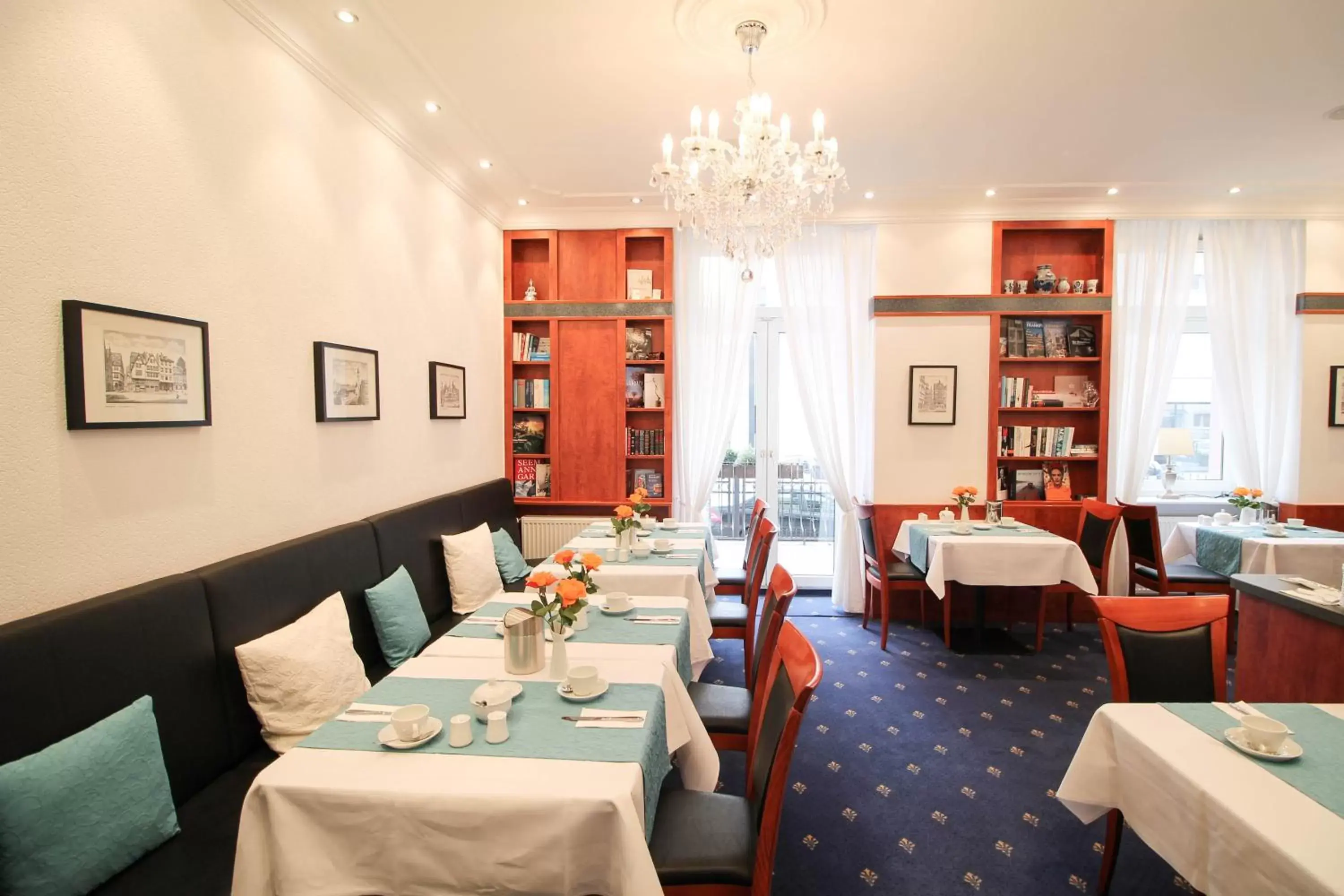 Restaurant/places to eat in Hotel West an der Bockenheimer Warte Restaurant/places to eat in Hotel West an der Bockenheimer Warte