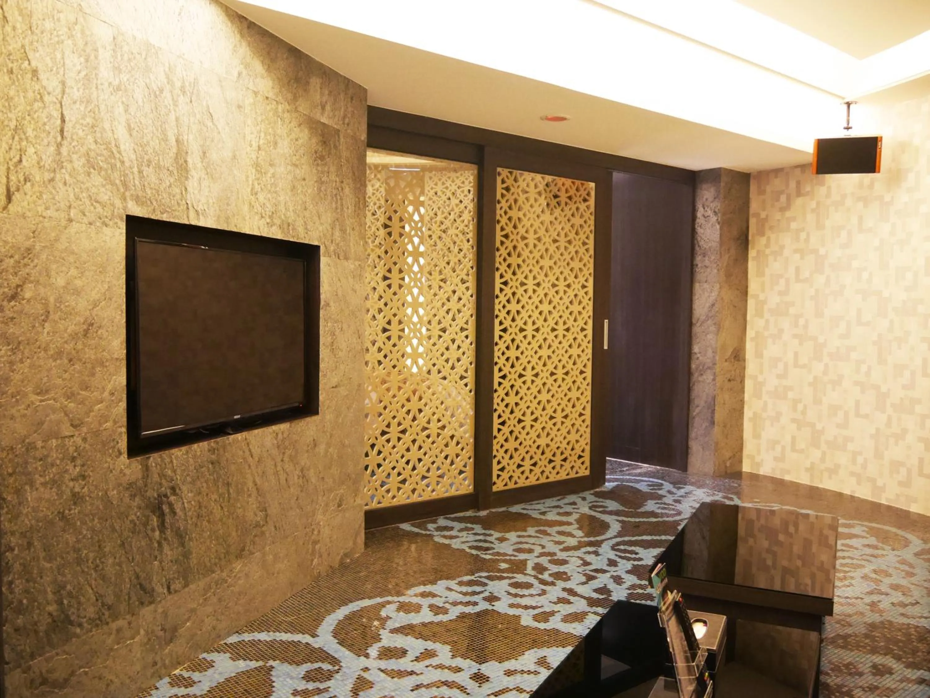 Photo of the whole room in Refinement Motel