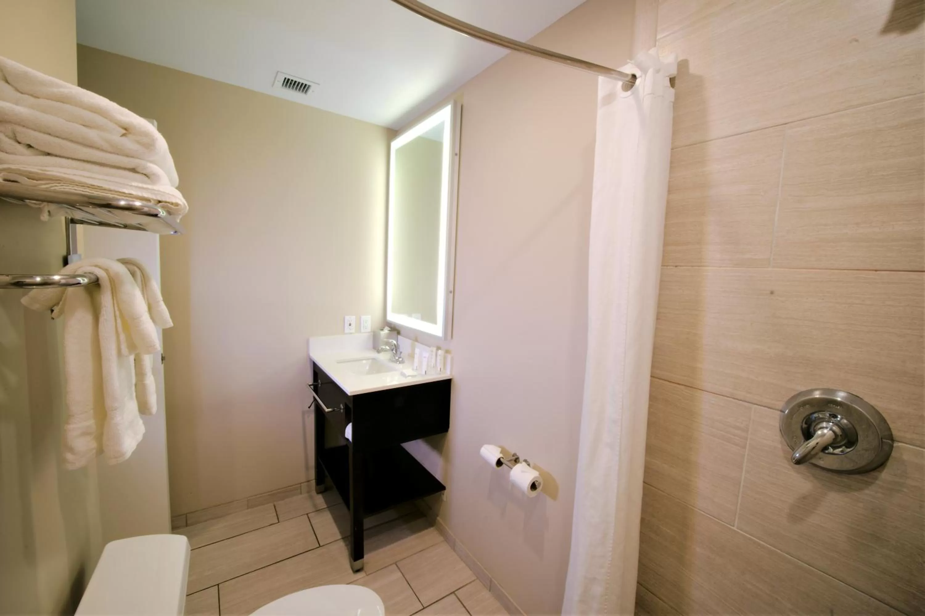 Bathroom in Radisson Resort at the Port