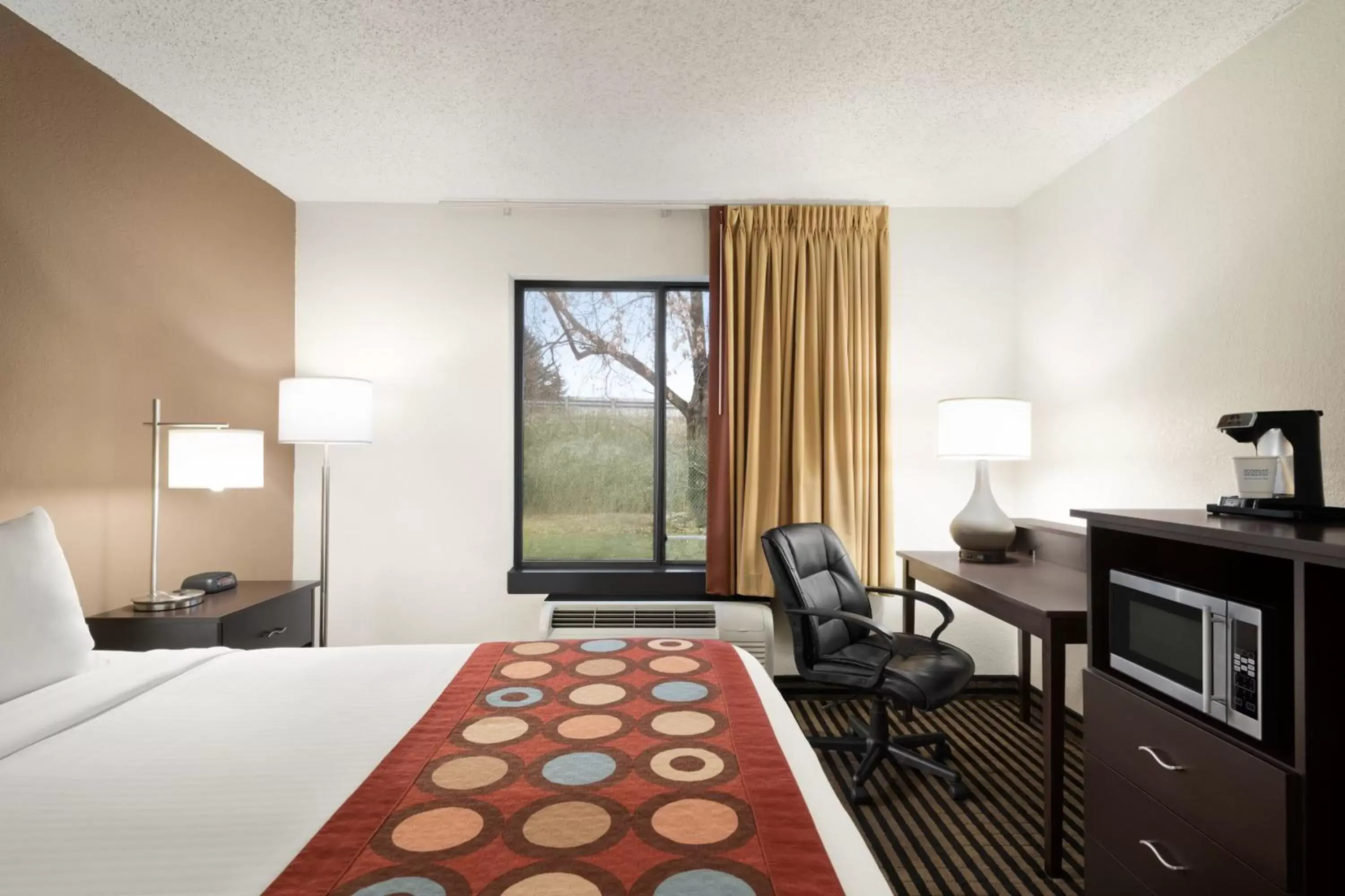 Super 8 by Wyndham Wausau