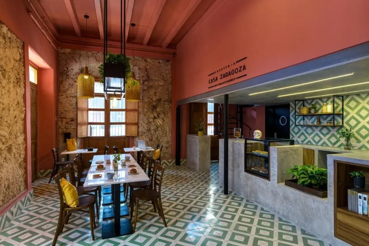 Restaurant/Places to Eat in Hotel Meson del Mar