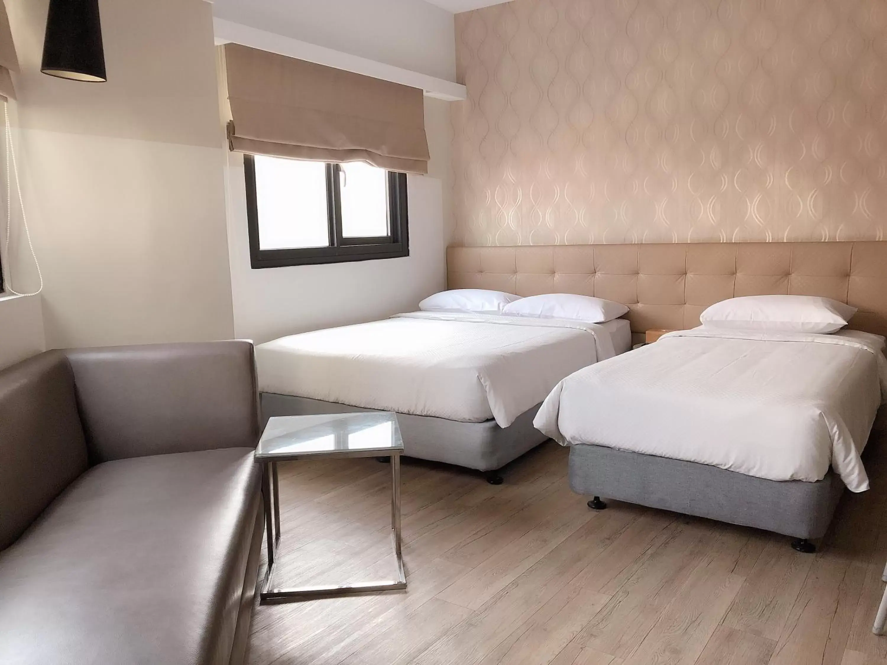 Photo of the whole room, Bed in CHECK inn Express Kaohsiung Love River