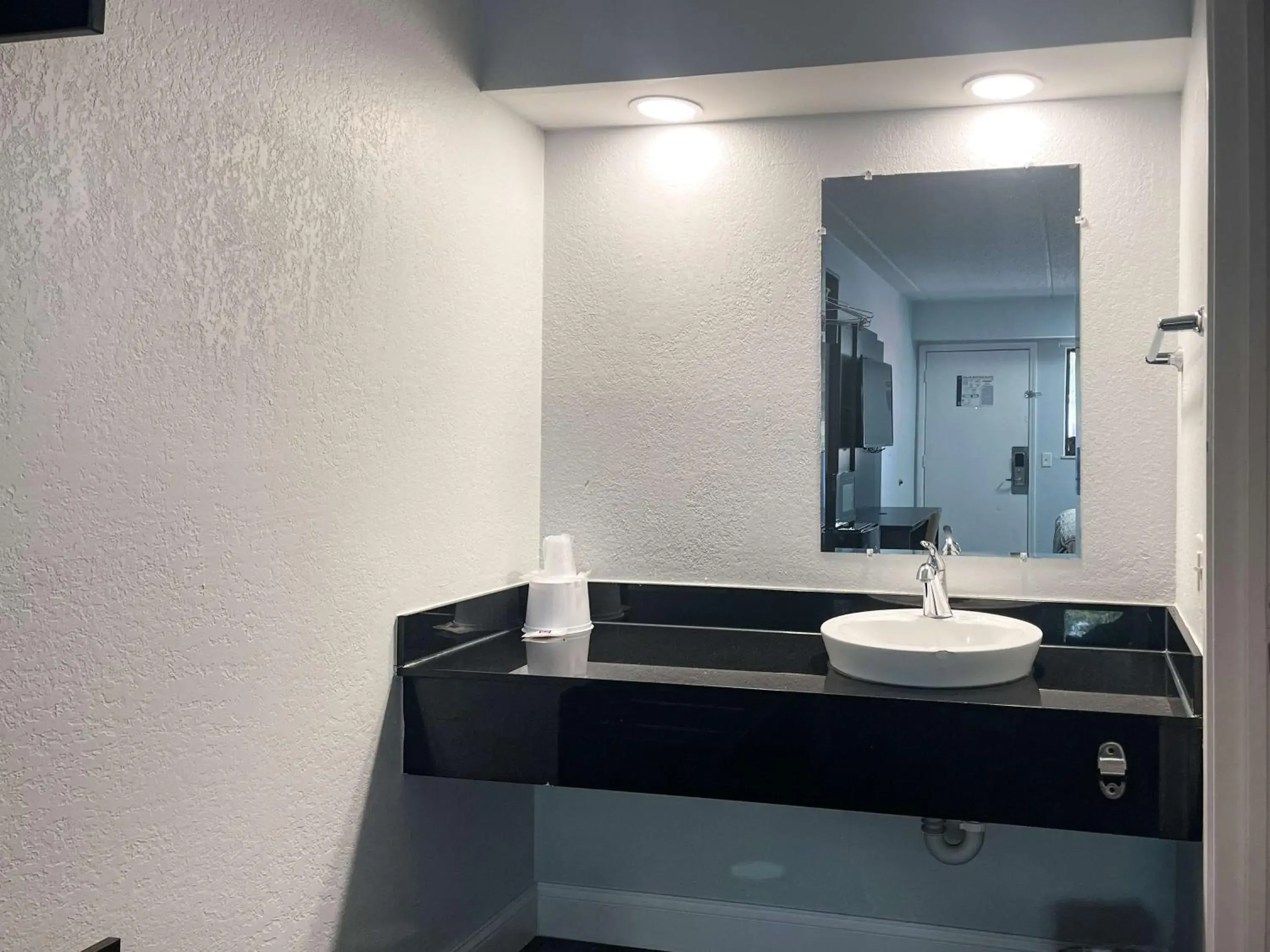 Bathroom in Motel 6-Memphis, TN - Downtown