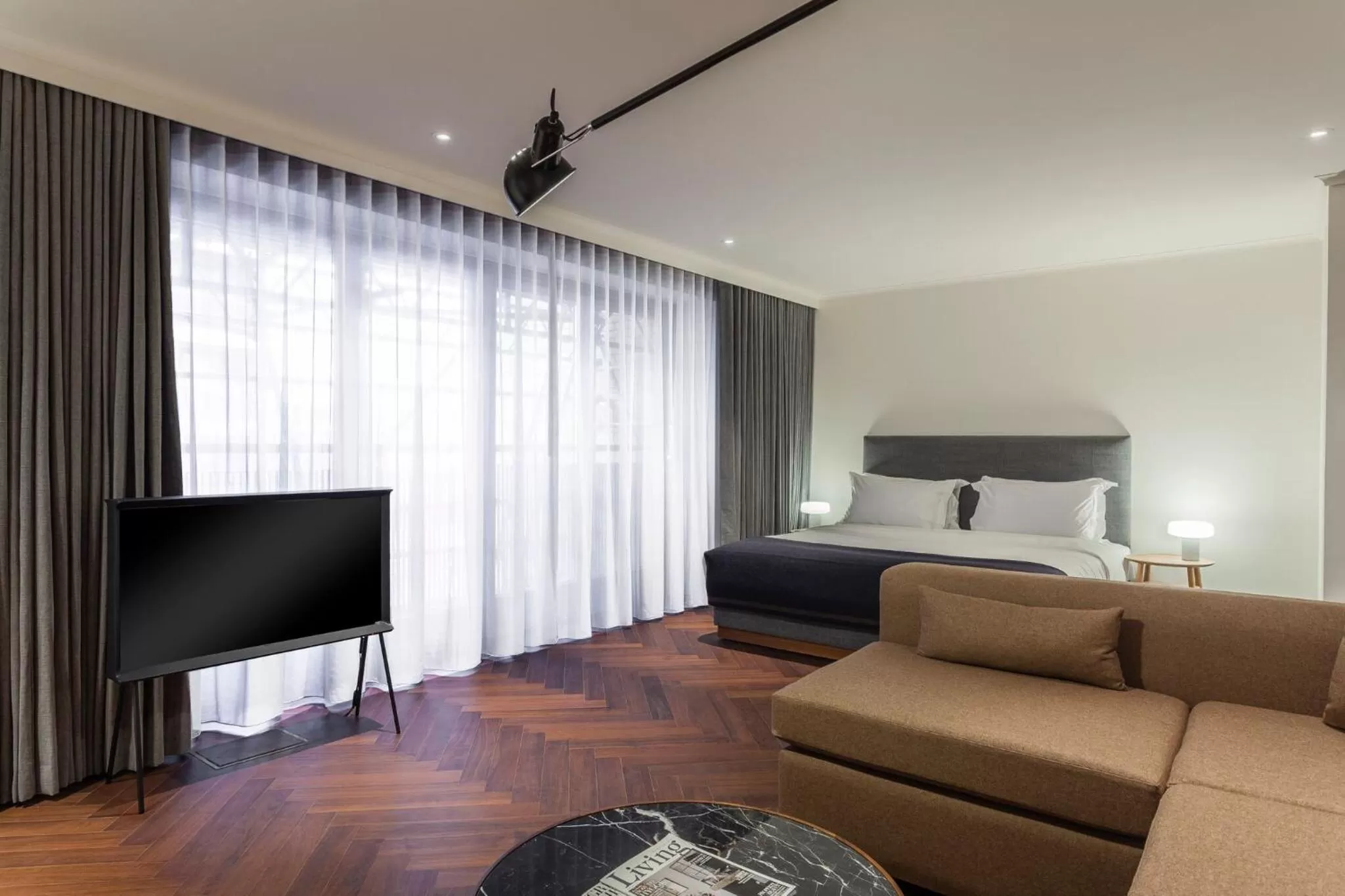 Bed in The Roseate Reading