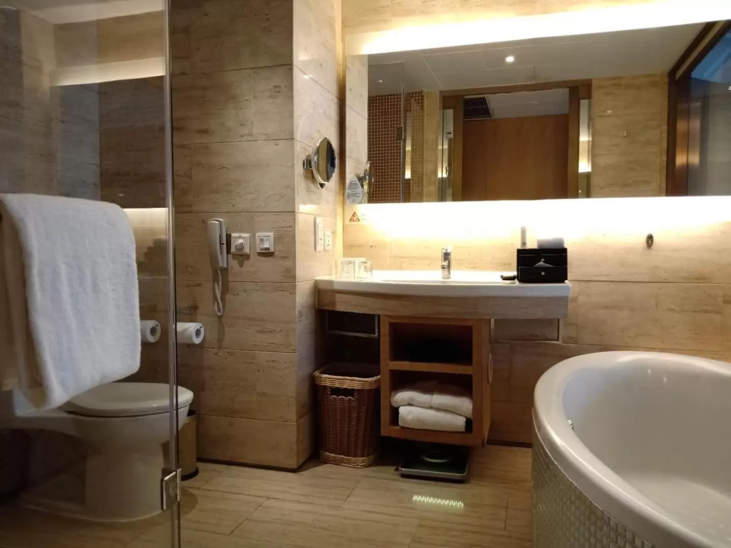 Bathroom in Marco Polo Parkside, Beijing