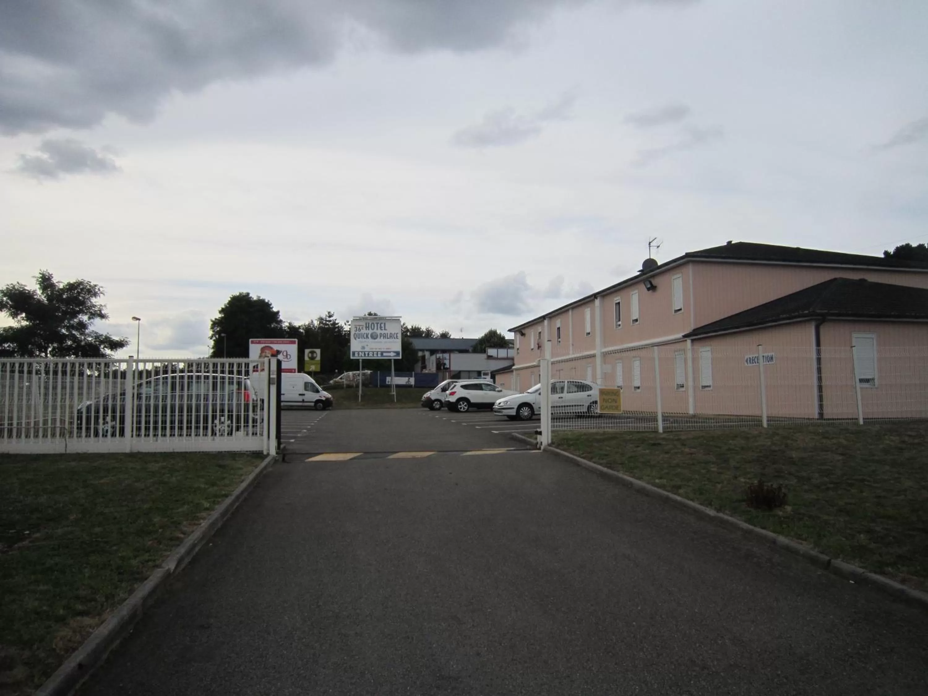 Facade/entrance in Quick Palace Nantes La Beaujoire
