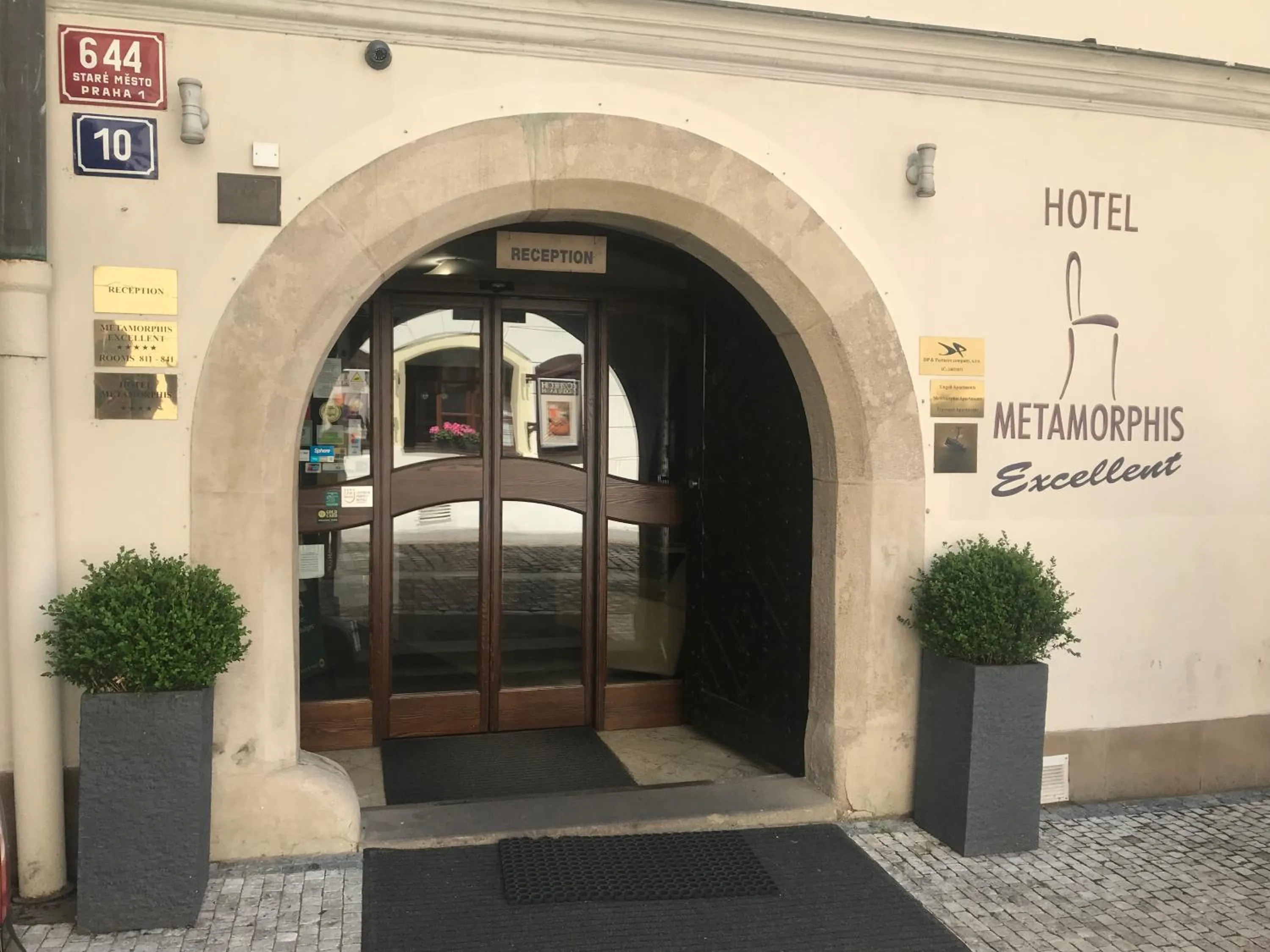 Property building in Hotel Metamorphis