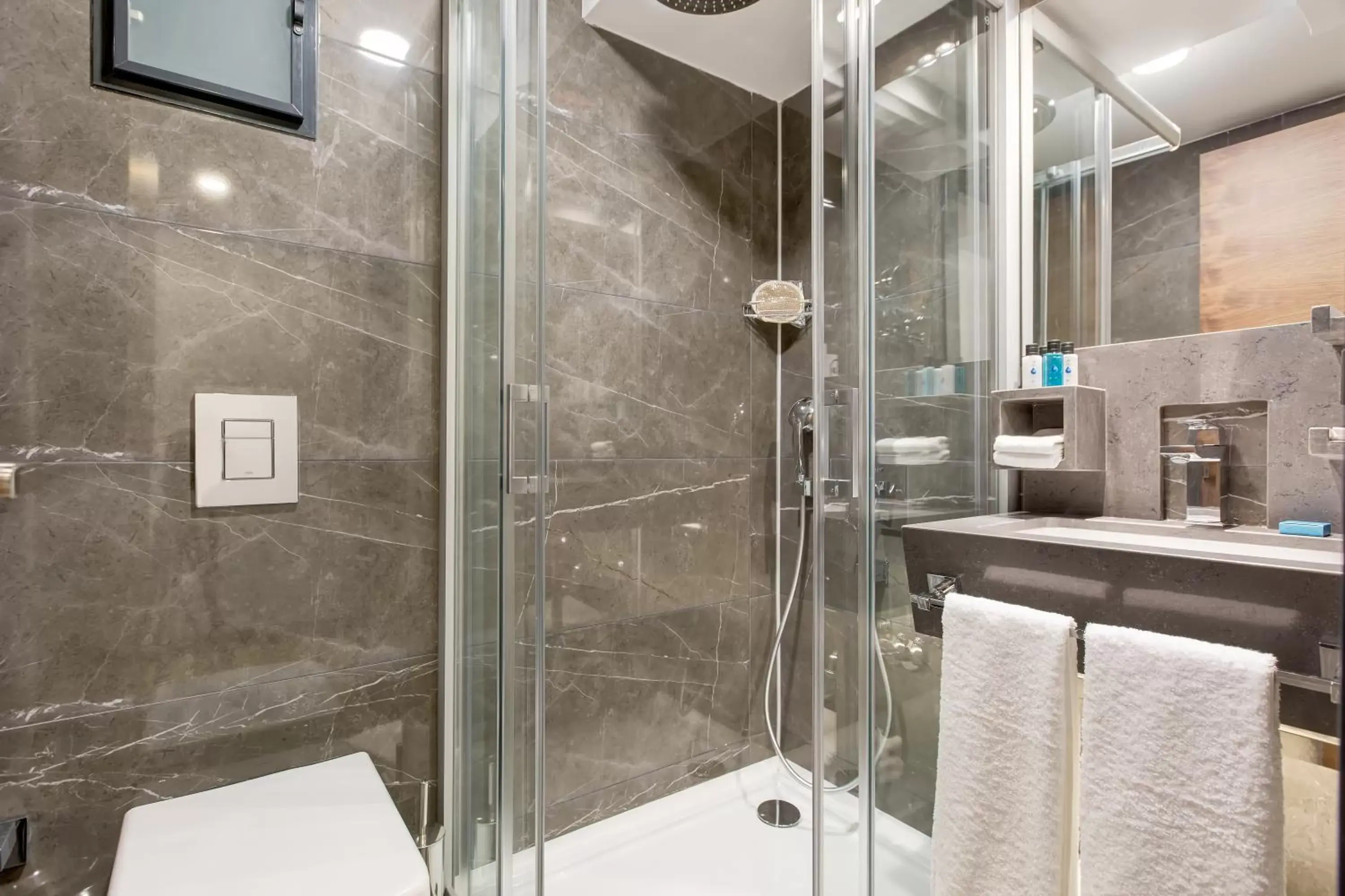 Shower, Bathroom in Hay Hotel Alsancak