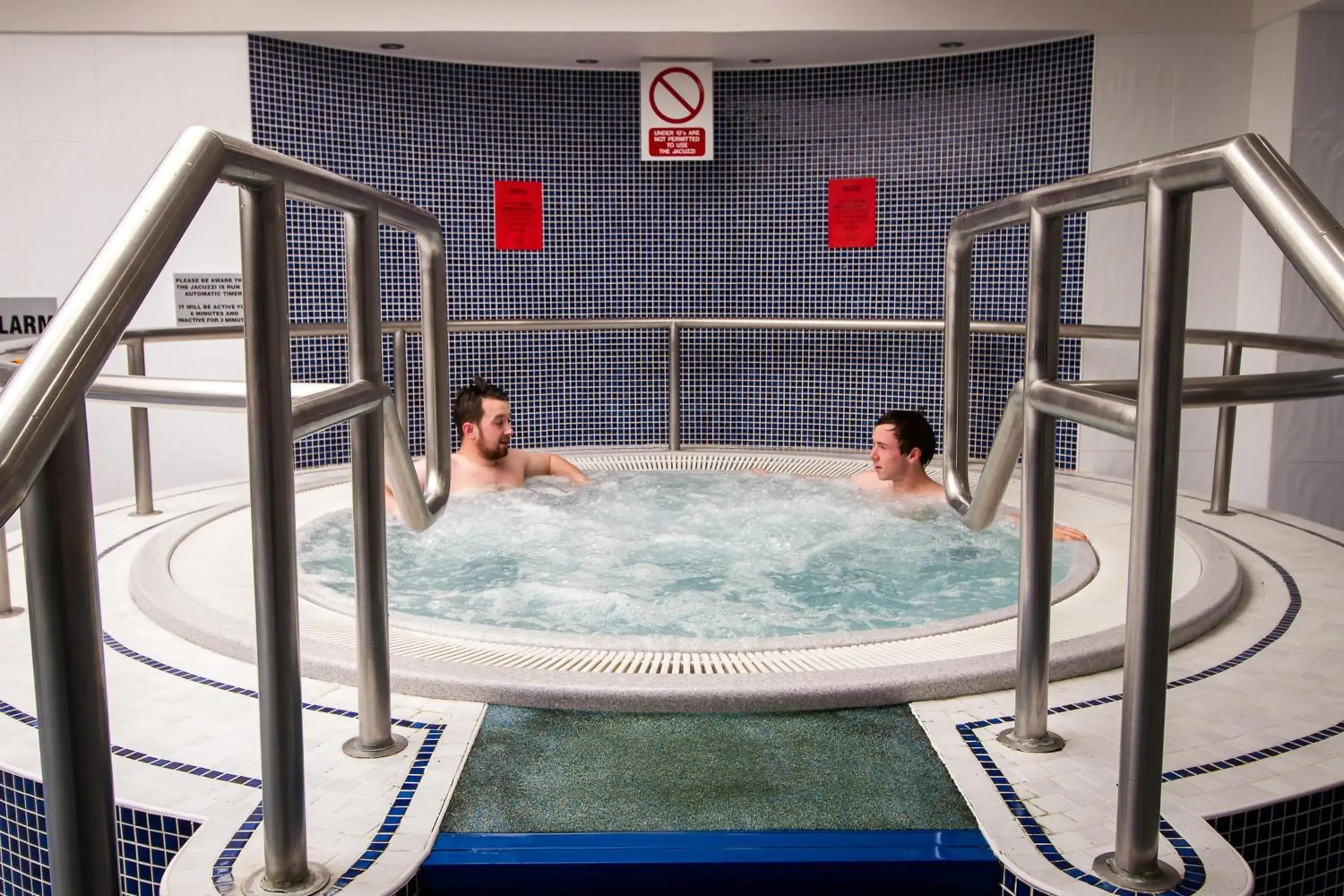 Hot Tub in Dalmeny Resort Hotel