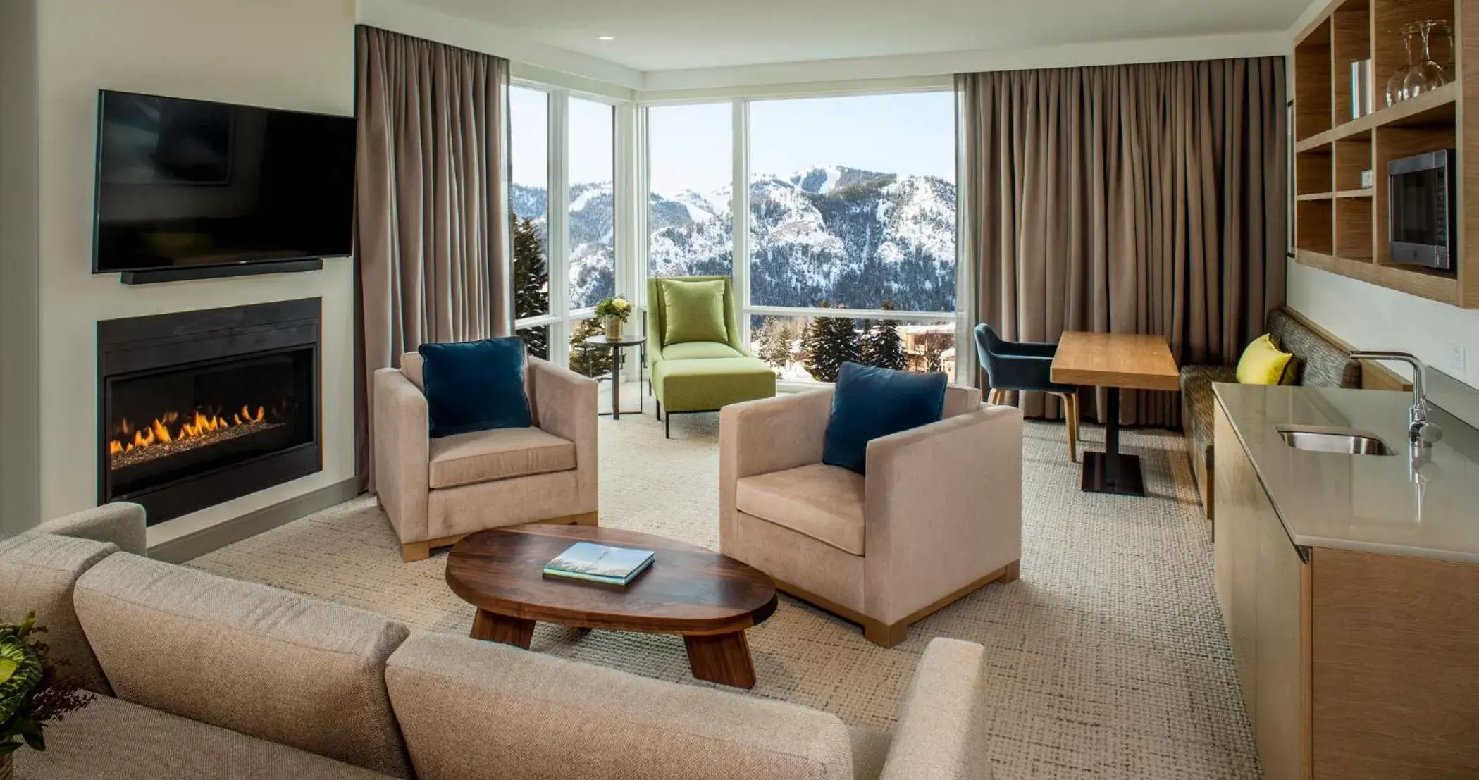 Living room, Seating Area in Limelight Hotel Ketchum