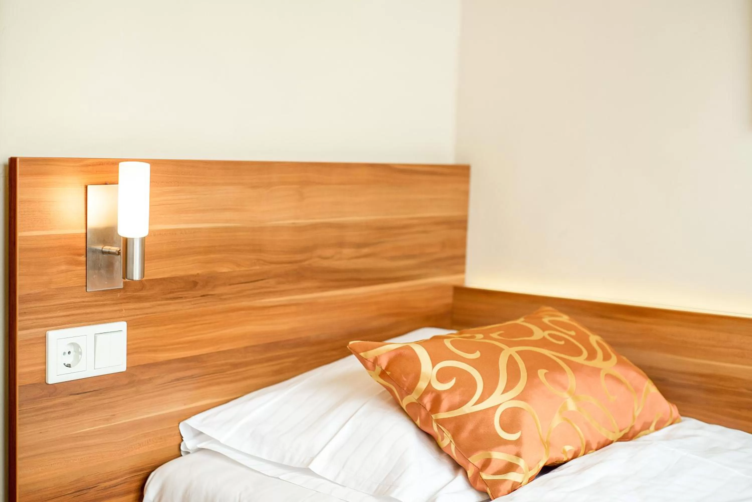 Bed in Hotel Astoria