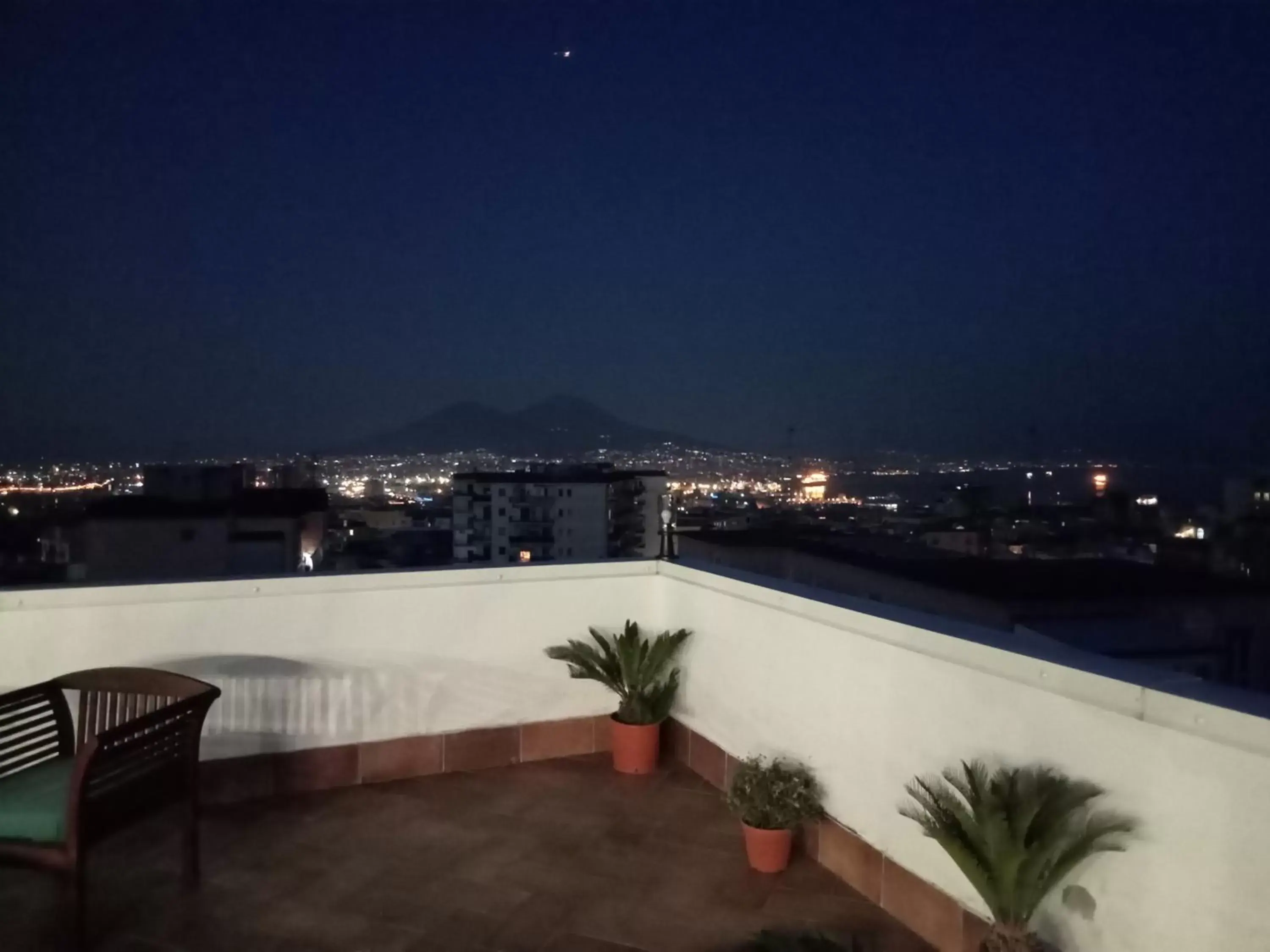 Night in Home Napulè