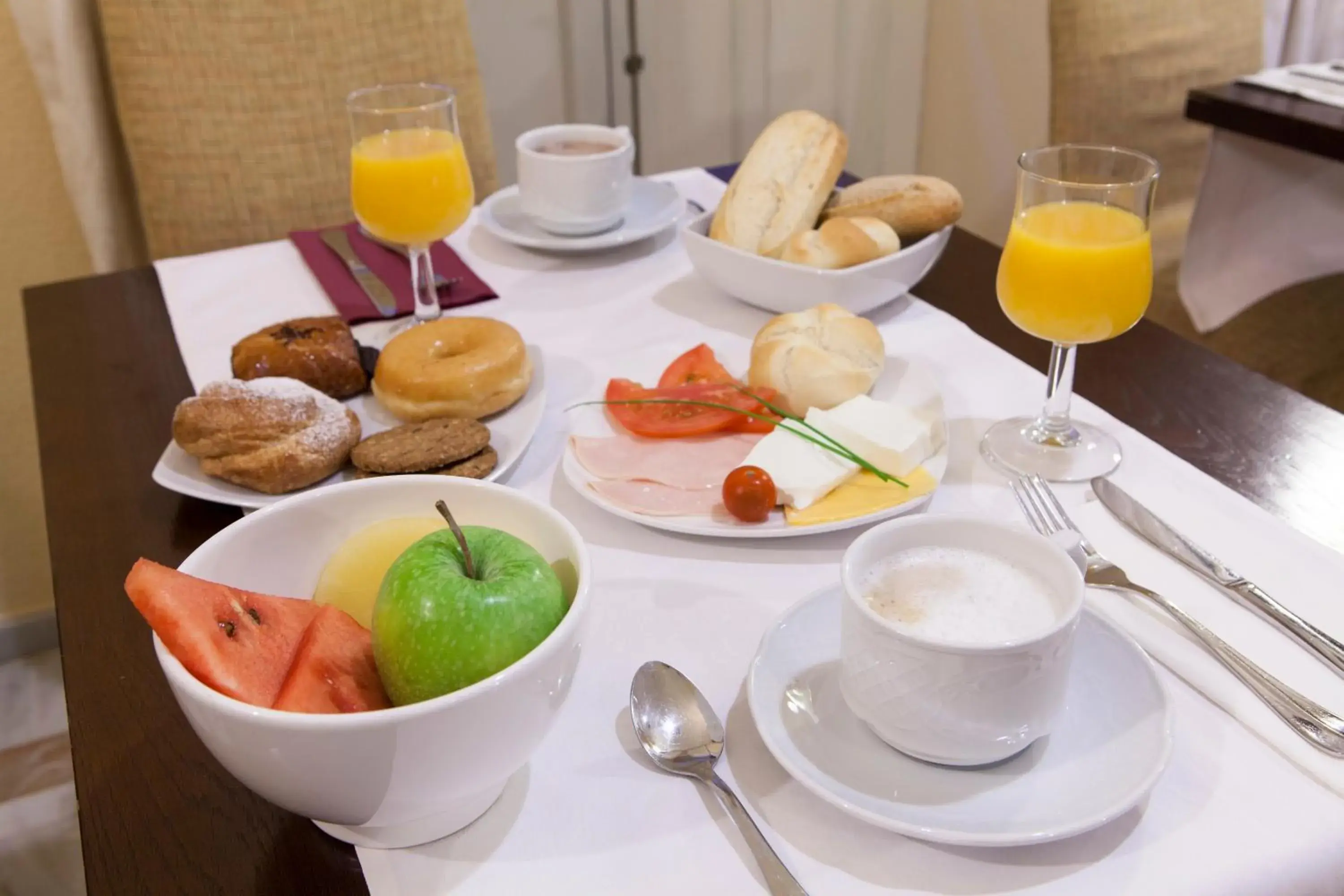 Buffet breakfast, Breakfast in Hotel Cervantes