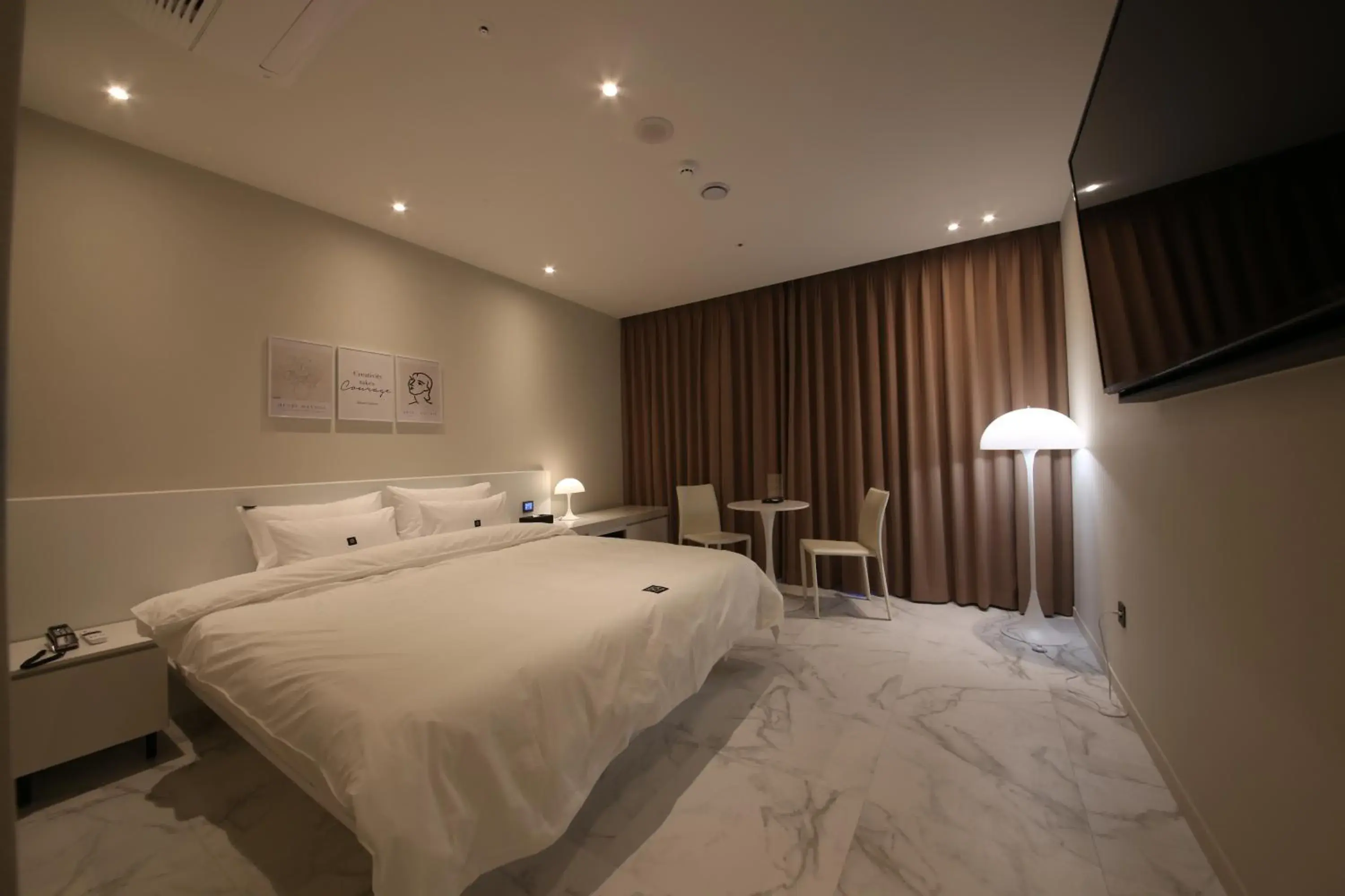 Standard Double Room in Zam101 Hotel Gimhae Standard Double Room in Zam101 Hotel Gimhae