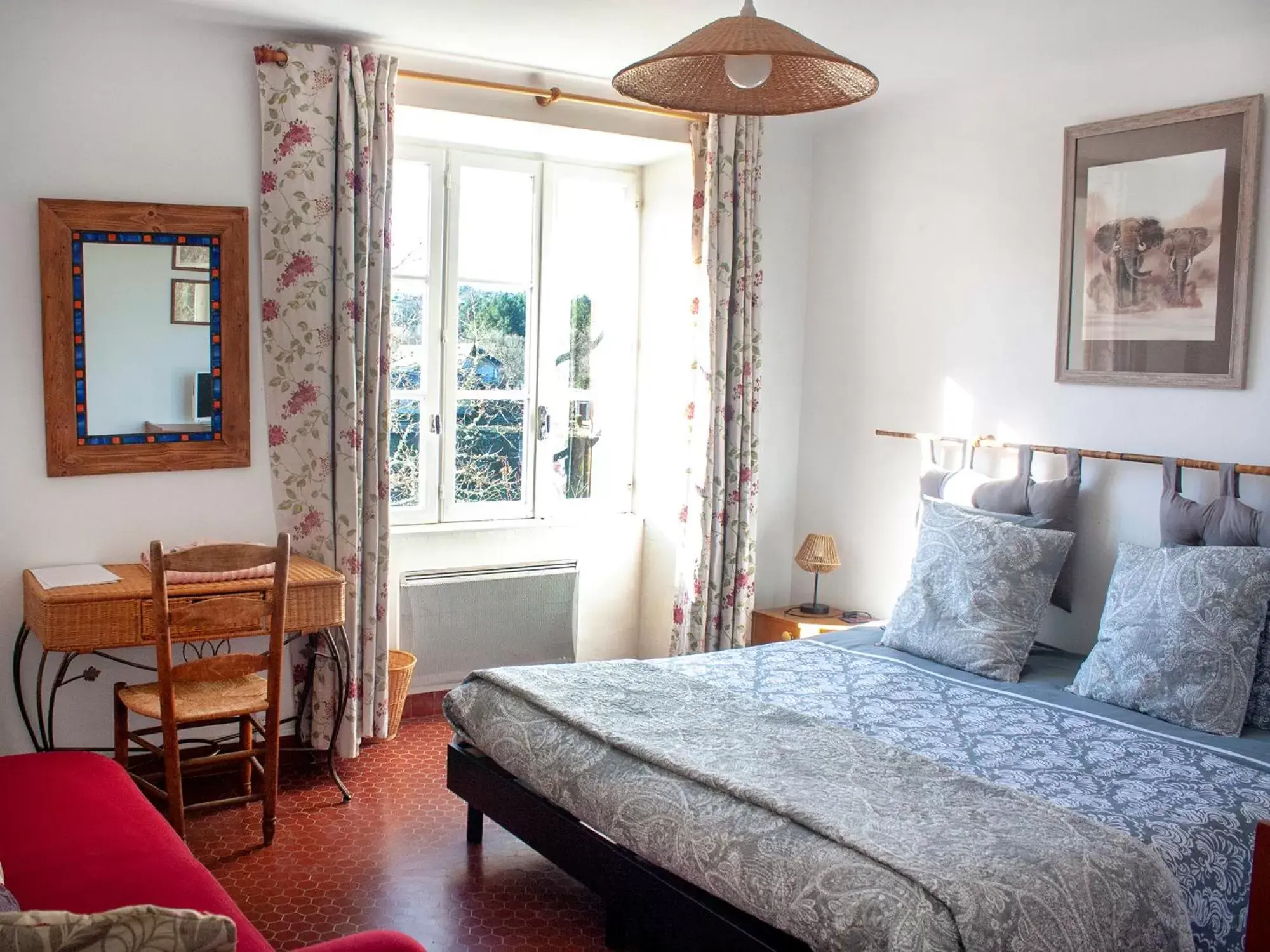 View (from property/room), Bed in Vue sur la Vezere