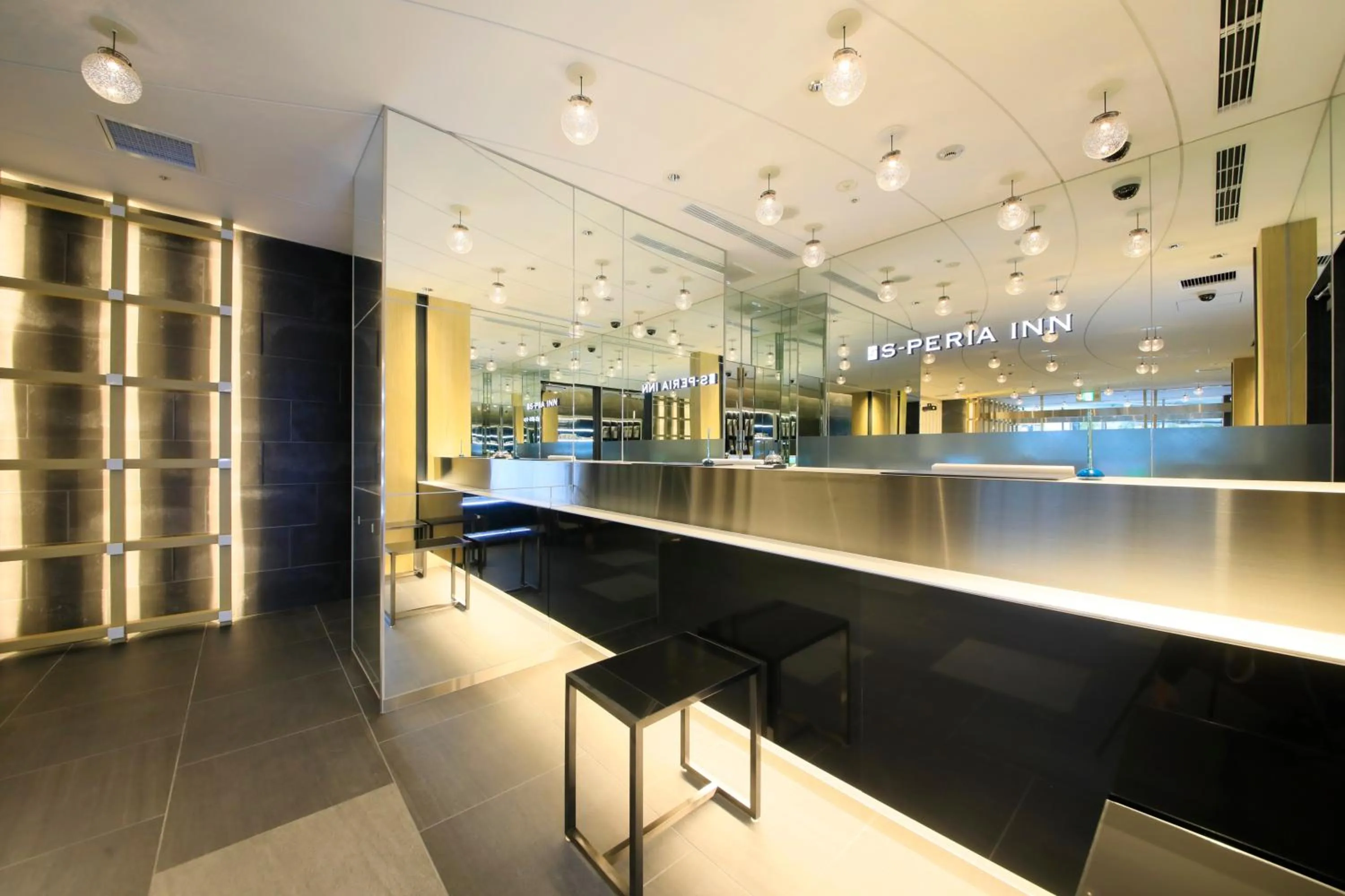 Lobby or reception in S-peria Inn Osaka Hommachi