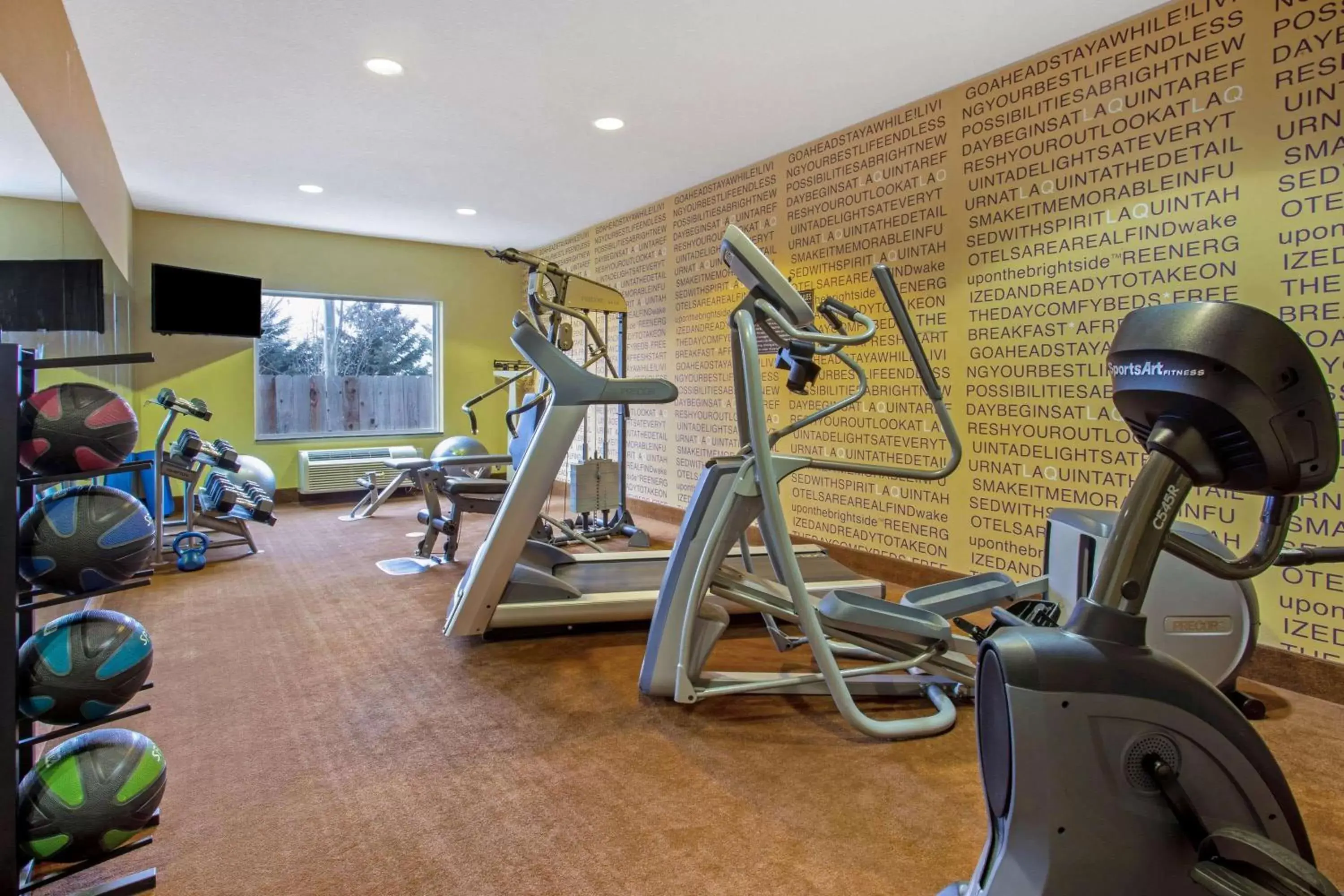 Fitness centre/facilities in La Quinta by Wyndham Bismarck Fitness centre/facilities in La Quinta by Wyndham Bismarck