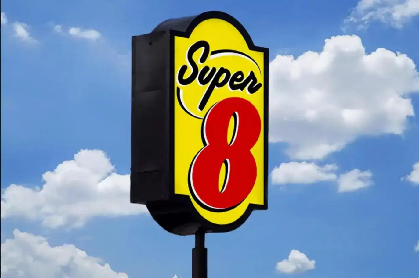 Property Logo/Sign in Super 8 by Wyndham Fort Worth Entertainment District