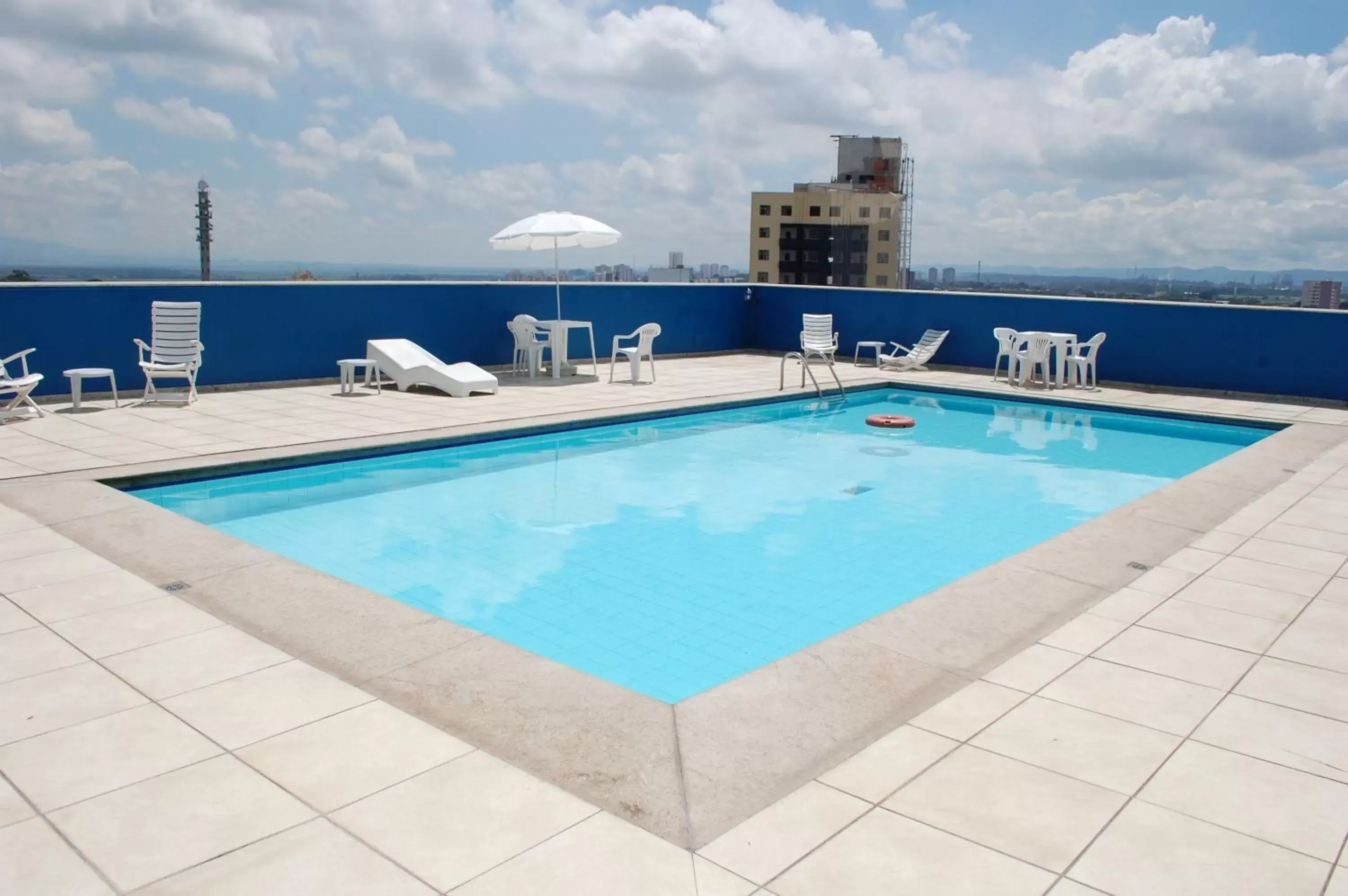 Swimming pool in Hotel Dan Inn São José dos Campos Swimming pool in Hotel Dan Inn São José dos Campos