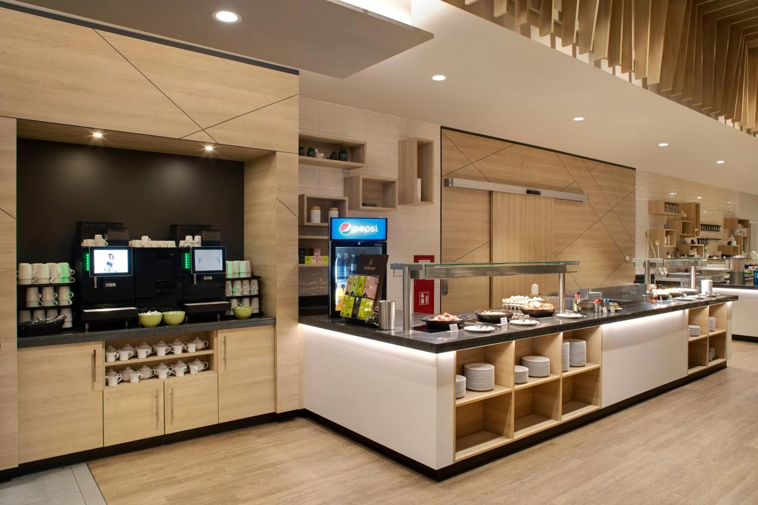 Coffee/tea facilities in Holiday Inn Frankfurt Airport by IHG