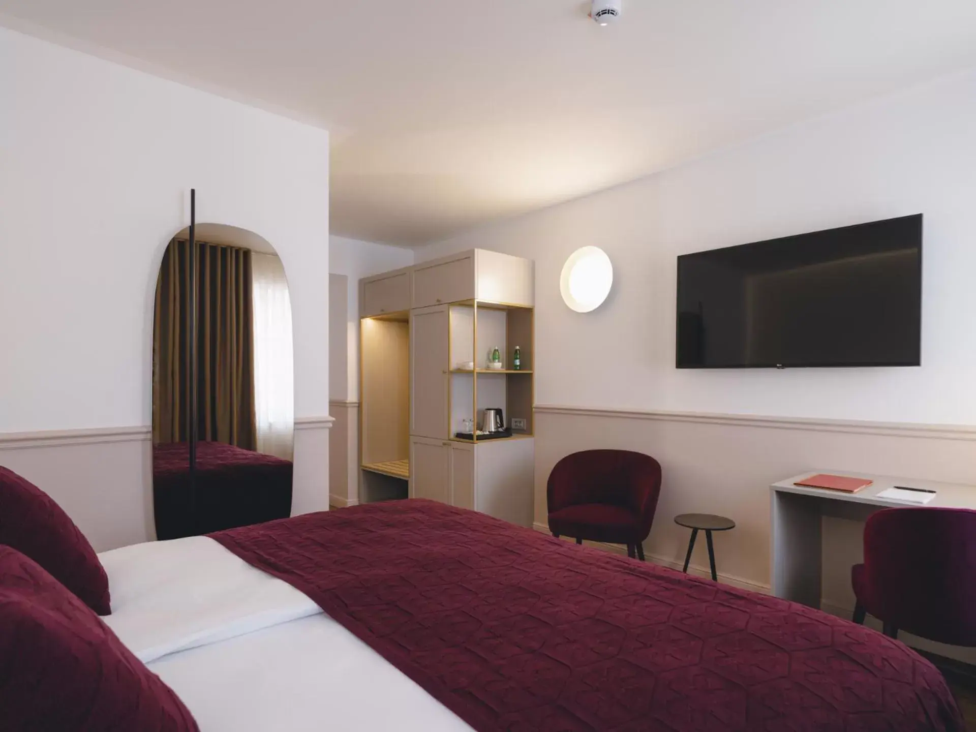 Double Room with Old Town View - single occupancy in Hotel Heritage Double Room with Old Town View - single occupancy in Hotel Heritage