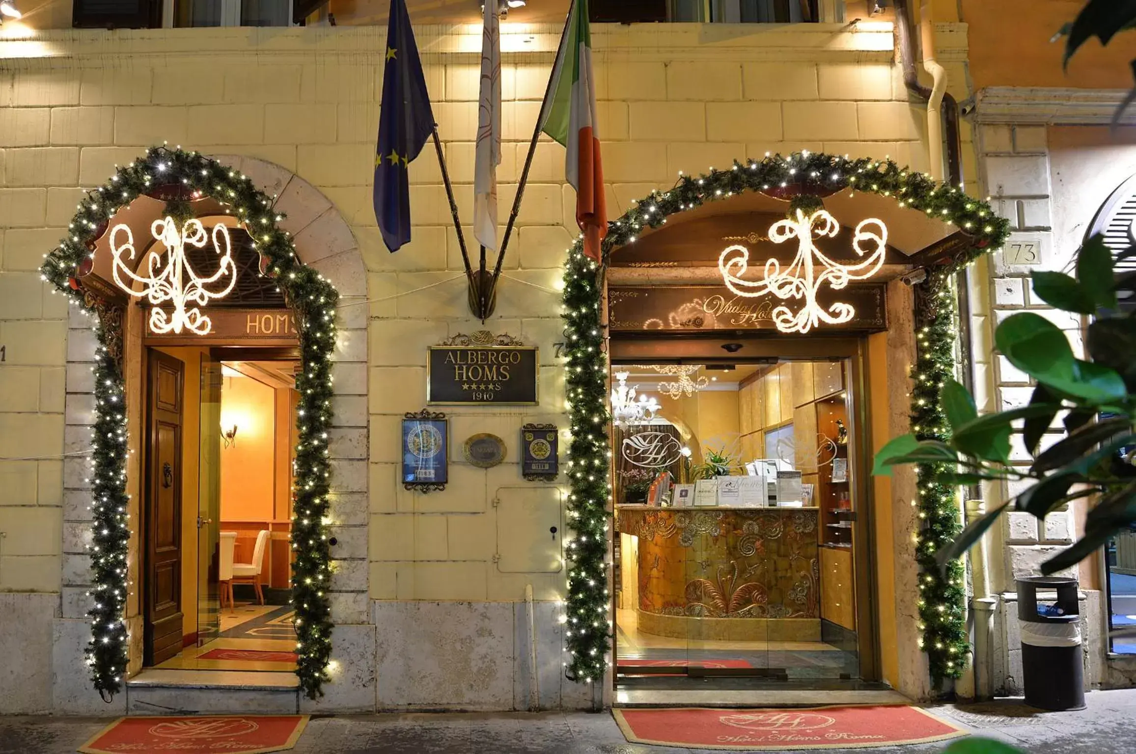Facade/entrance in Hotel Homs