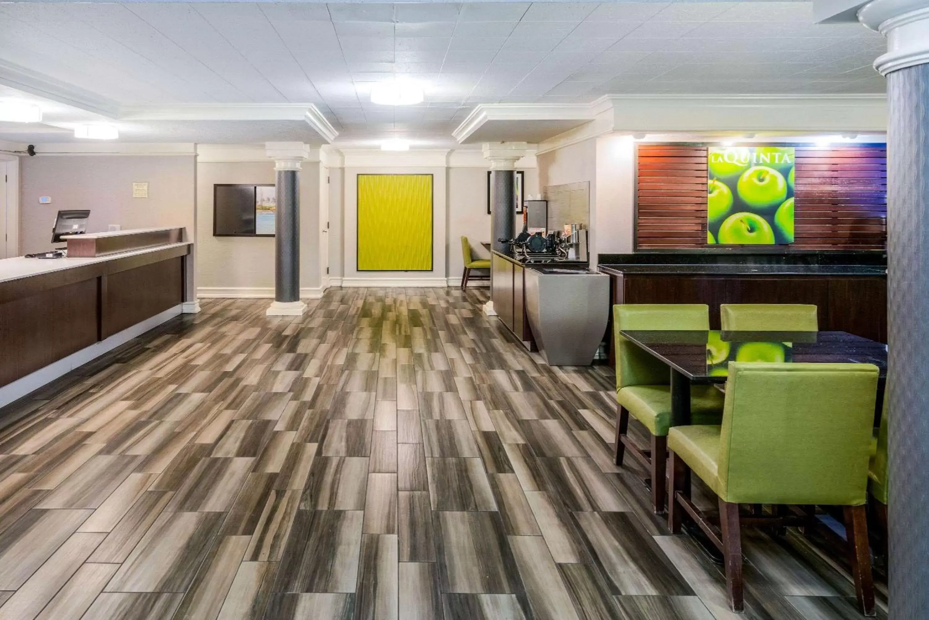 Lobby or reception in La Quinta Inn by Wyndham Nashville South