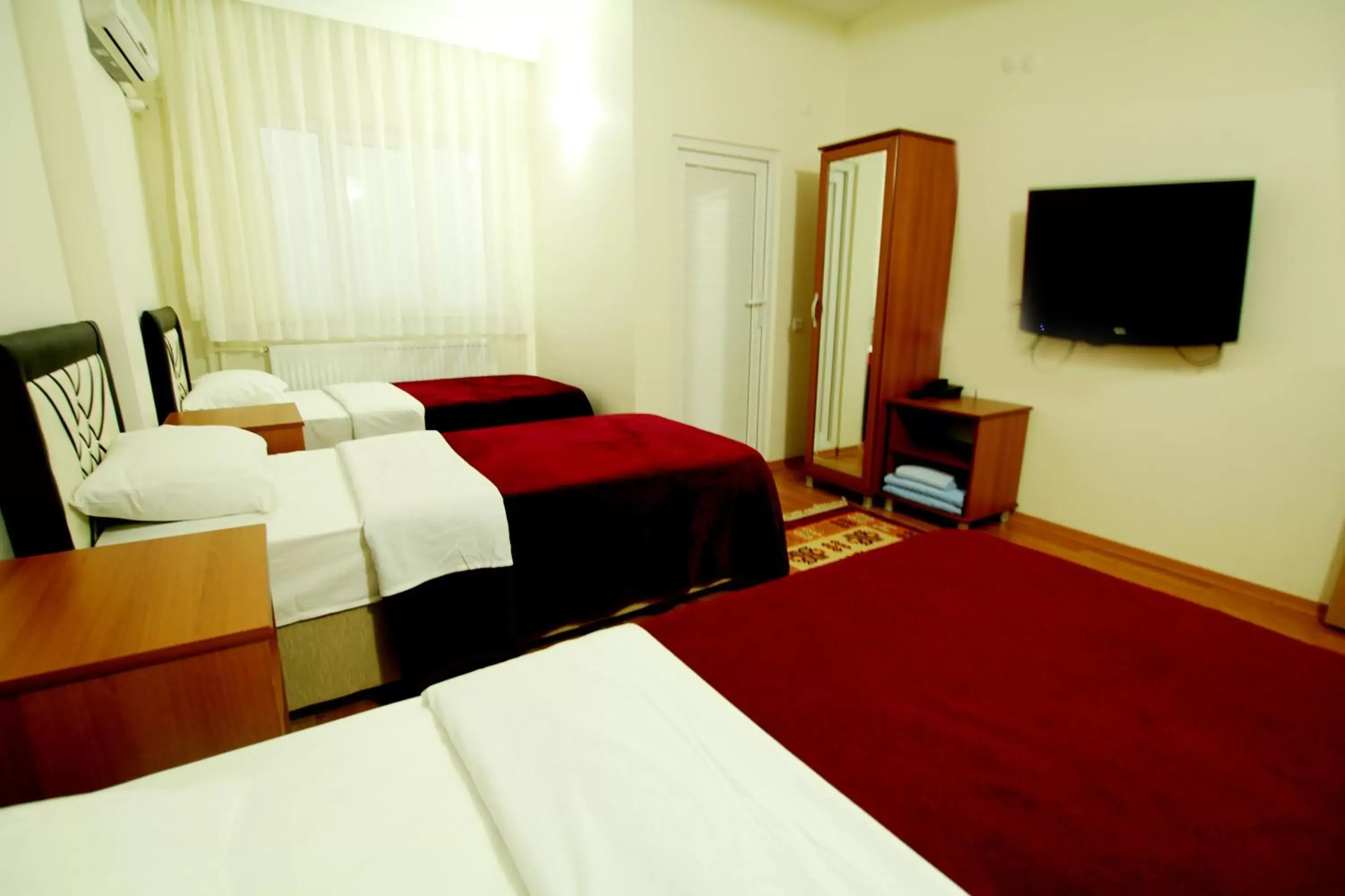 Triple Room in Köprücü Hotel Triple Room in Köprücü Hotel