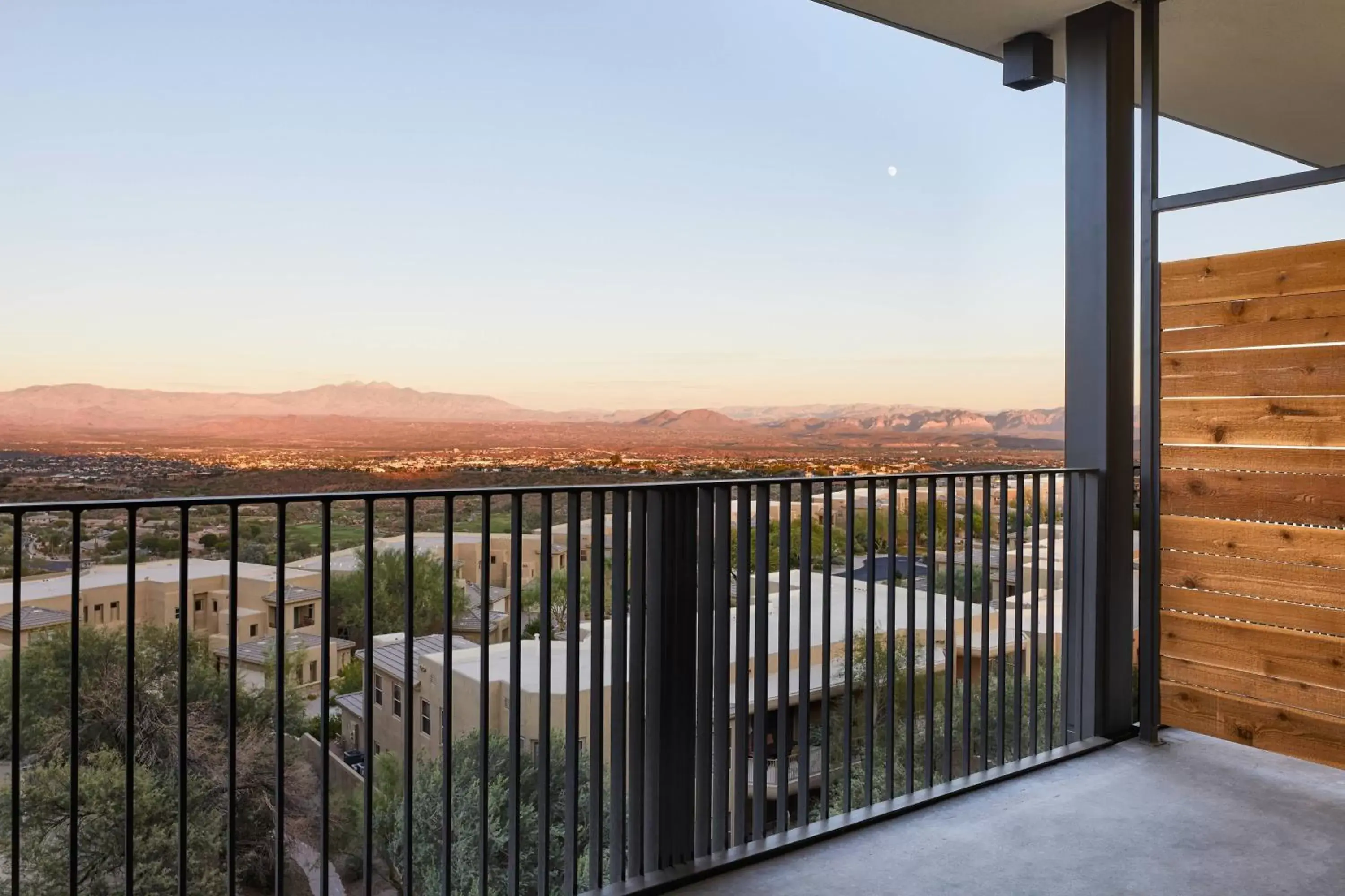 Photo of the whole room, Balcony/Terrace in ADERO Scottsdale Resort, Autograph Collection