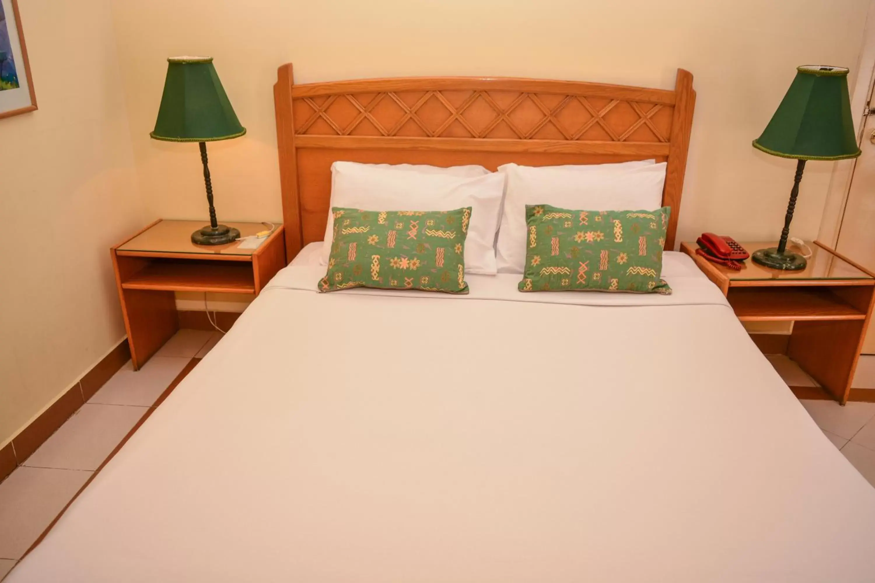 Bed in Dive Inn Resort