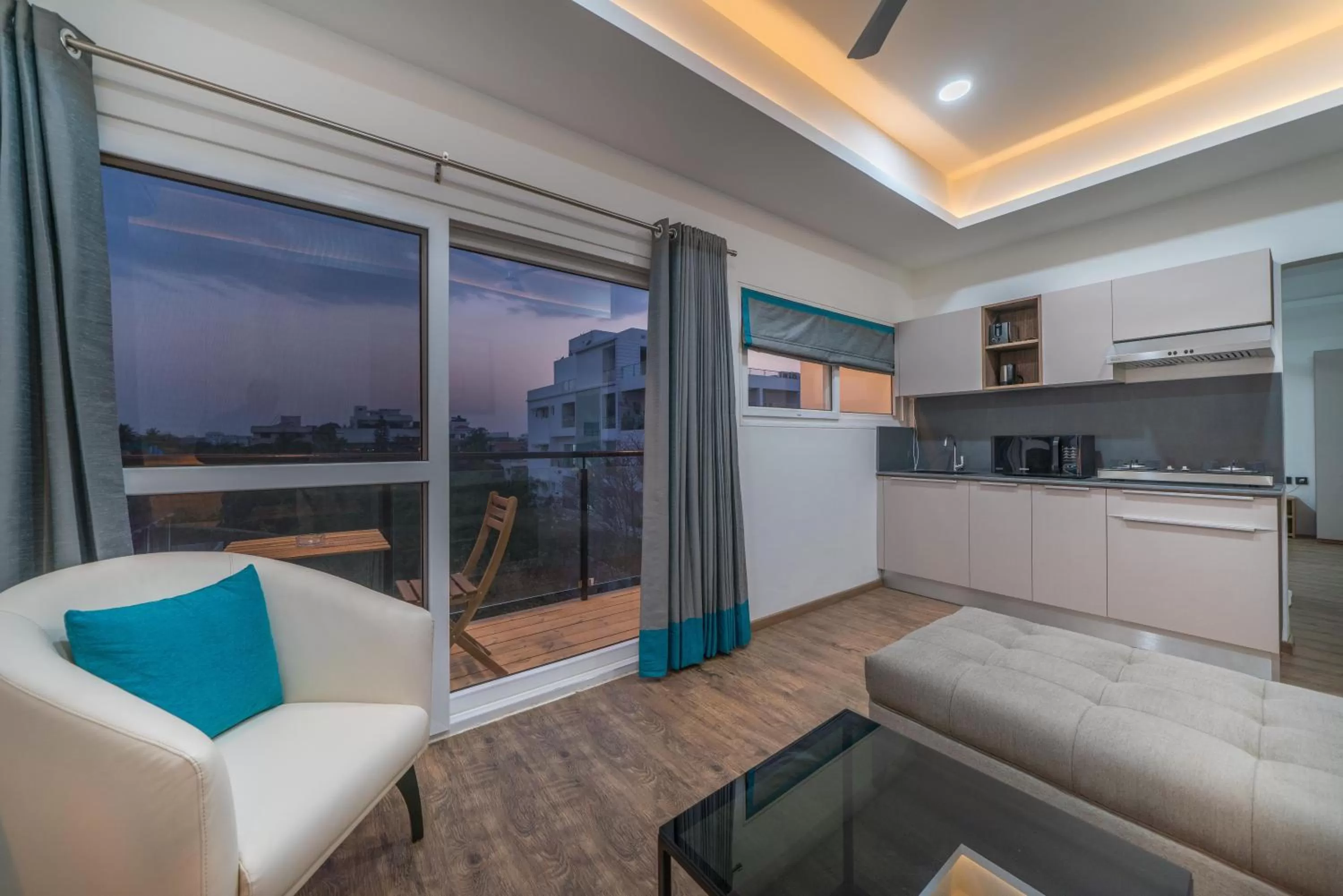 Kitchen or kitchenette in SKYLA Studios & Suites - Jubilee Hills