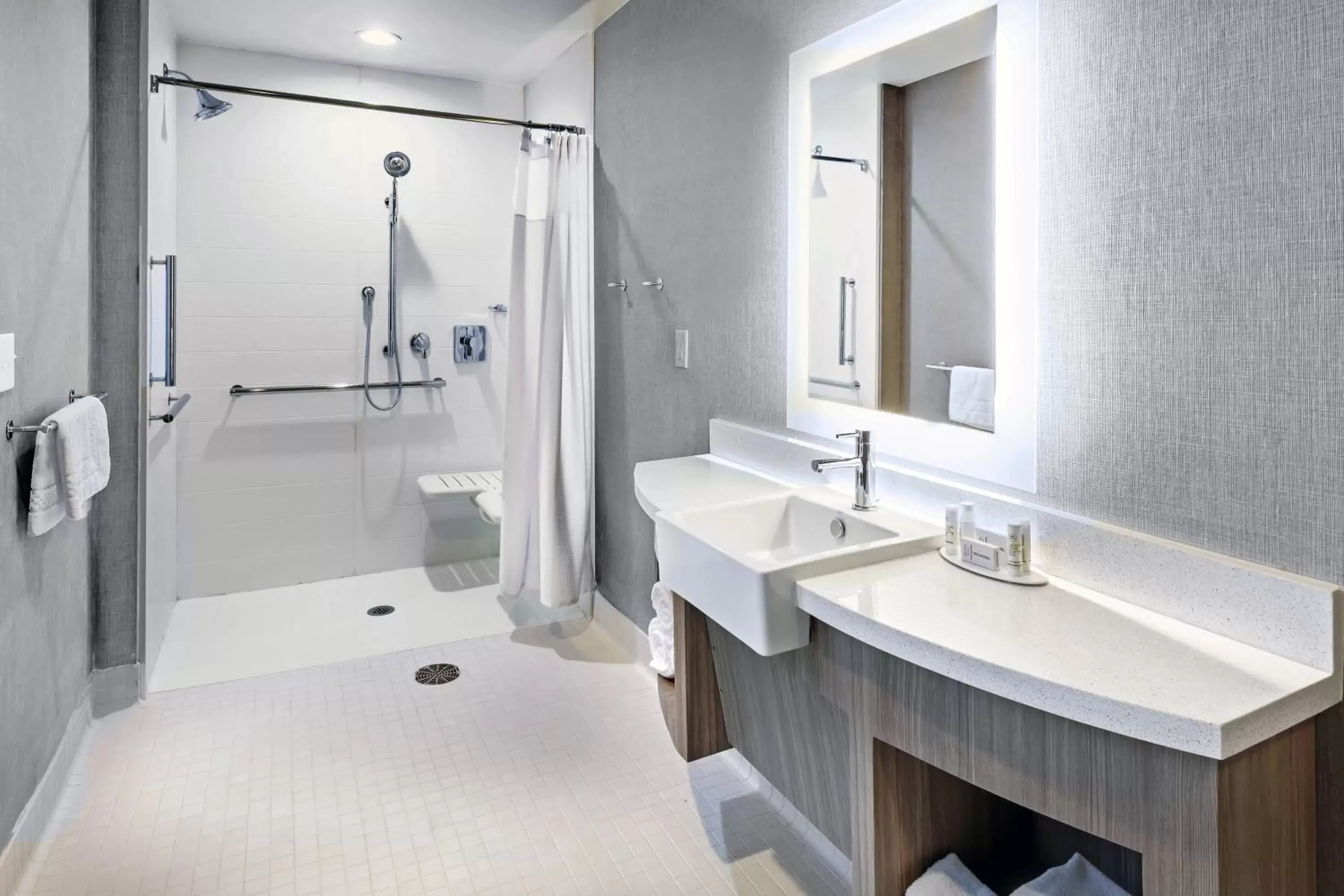 Bathroom in SpringHill Suites by Marriott Tulsa at Tulsa Hills