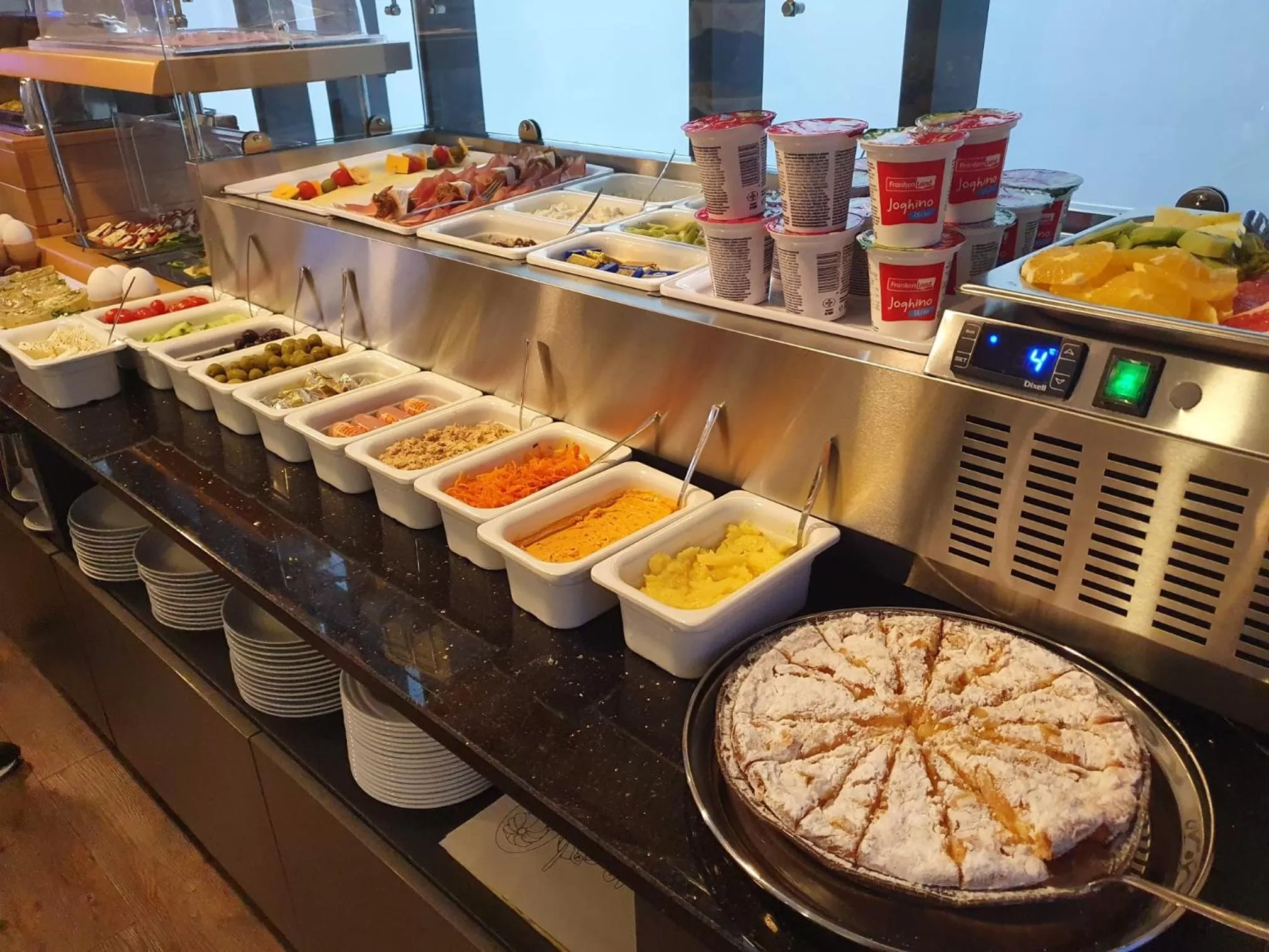 Buffet breakfast in Hotel Kreis Residenz München