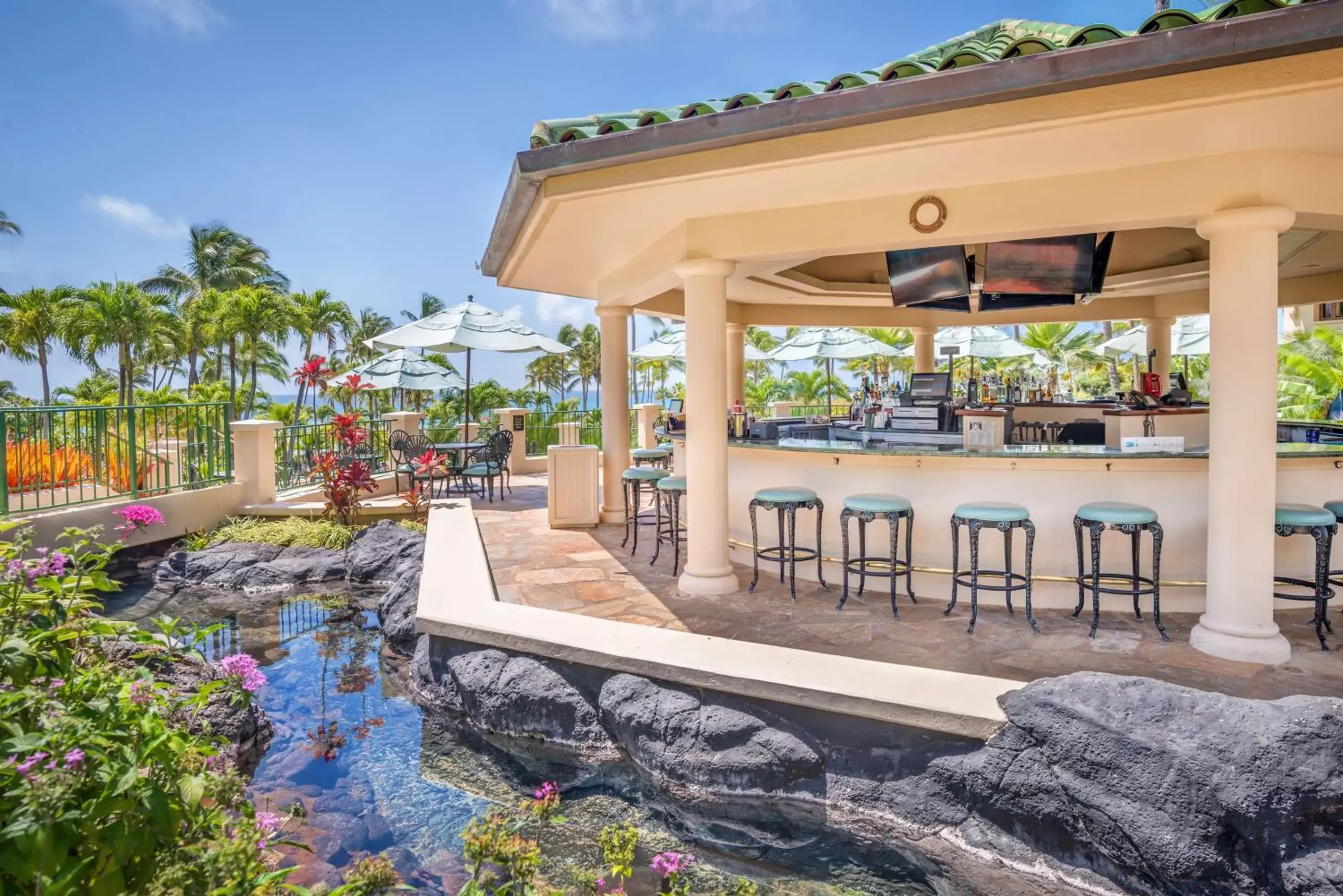 Pool view in Grand Hyatt Kauai Resort & Spa