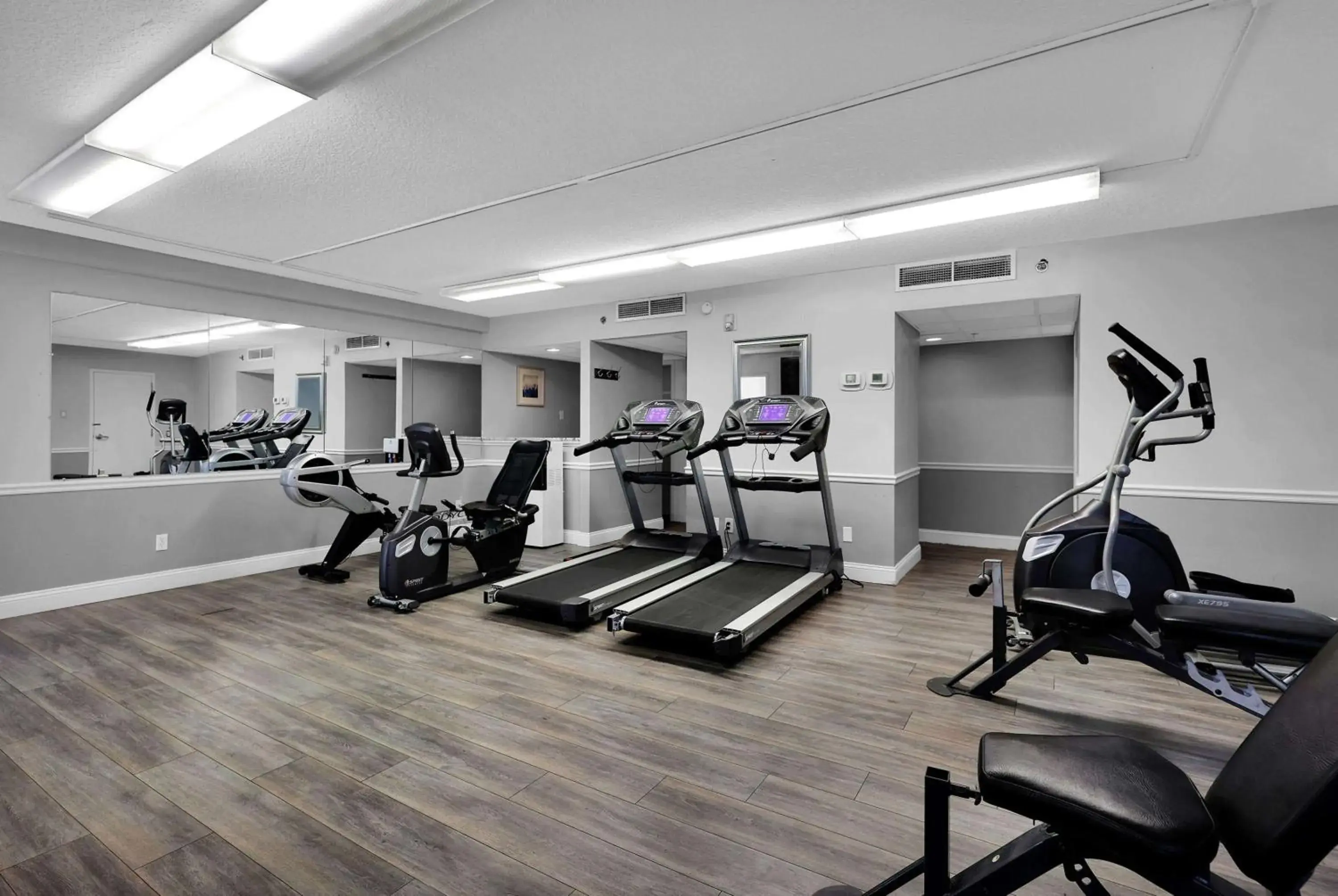 Fitness centre/facilities, Fitness Center/Facilities in Ramada by Wyndham Jacksonville I-95 by Butler Blvd