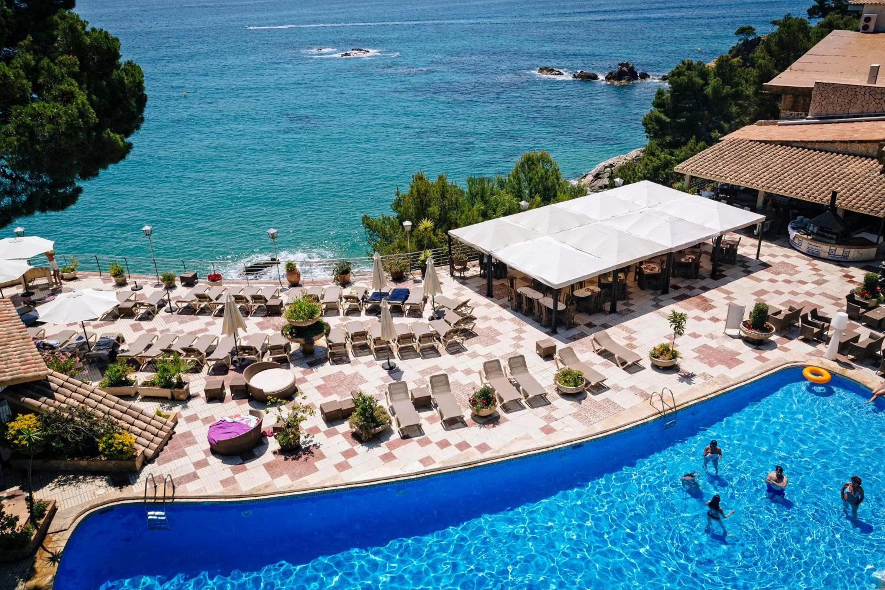 Pool view in Hotel Cap Roig & Spa by Brava Hoteles