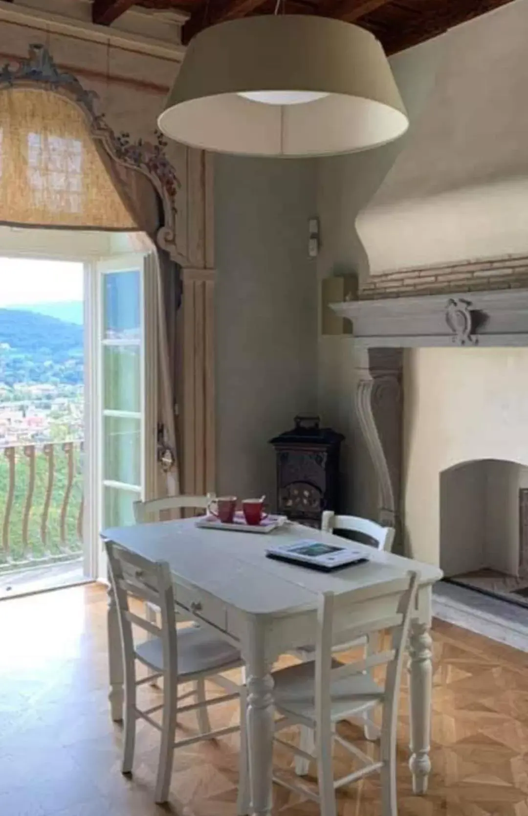 Dining Area in B&B Dimora Delle Donnole Bergamo Alta