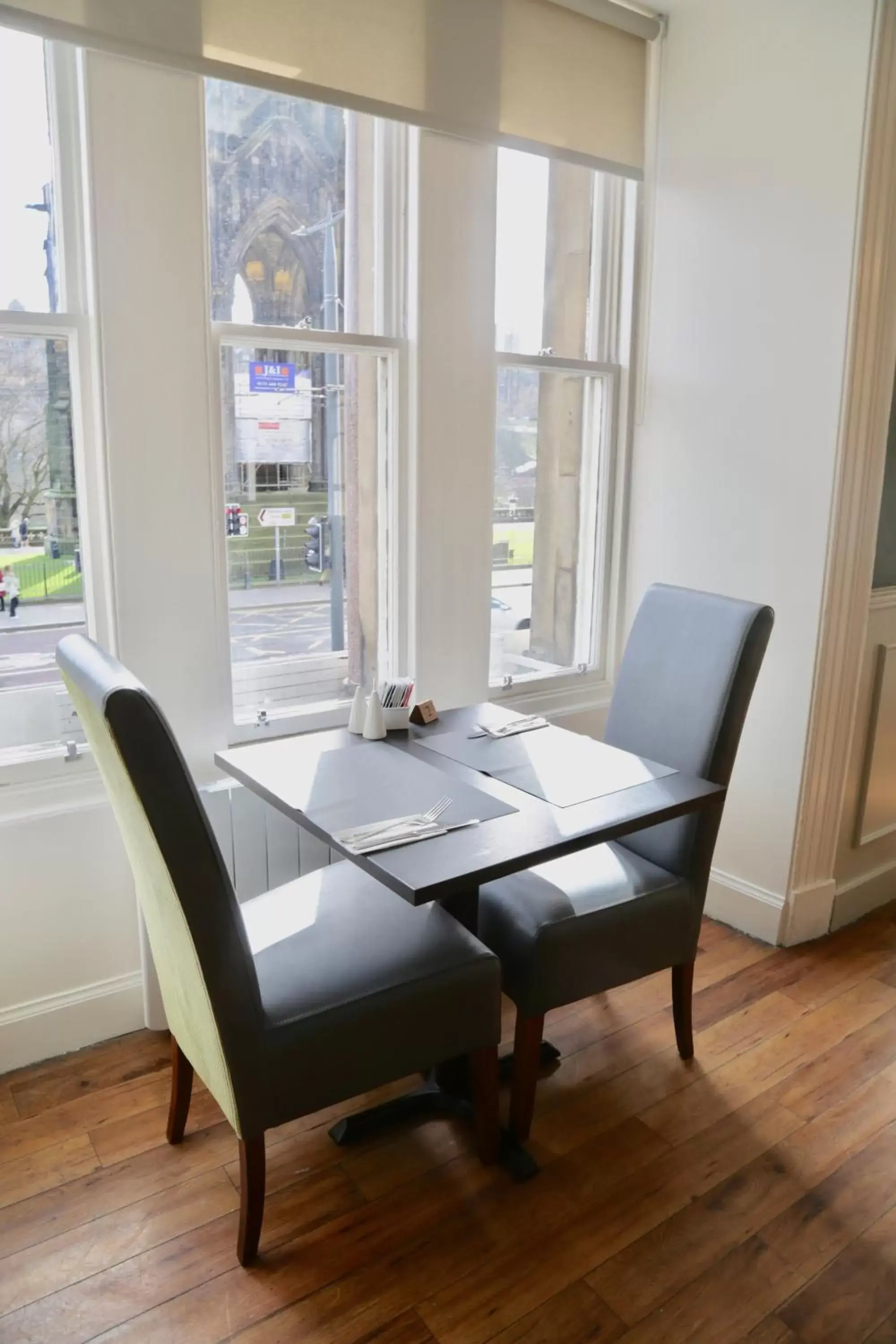 Restaurant/places to eat, Dining Area in Old Waverley Hotel