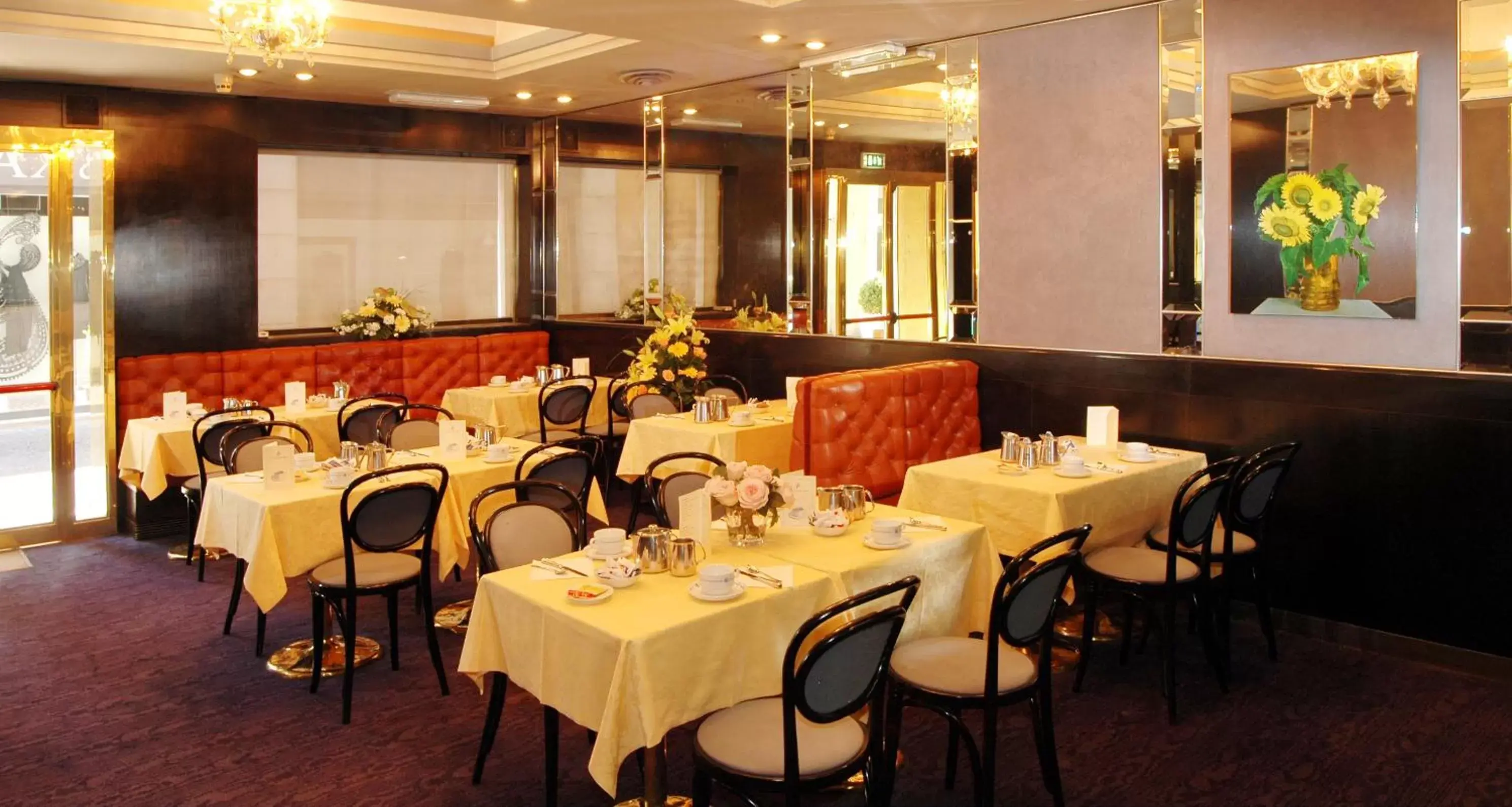 Restaurant/places to eat in Hotel Centrale Byron Restaurant/places to eat in Hotel Centrale Byron